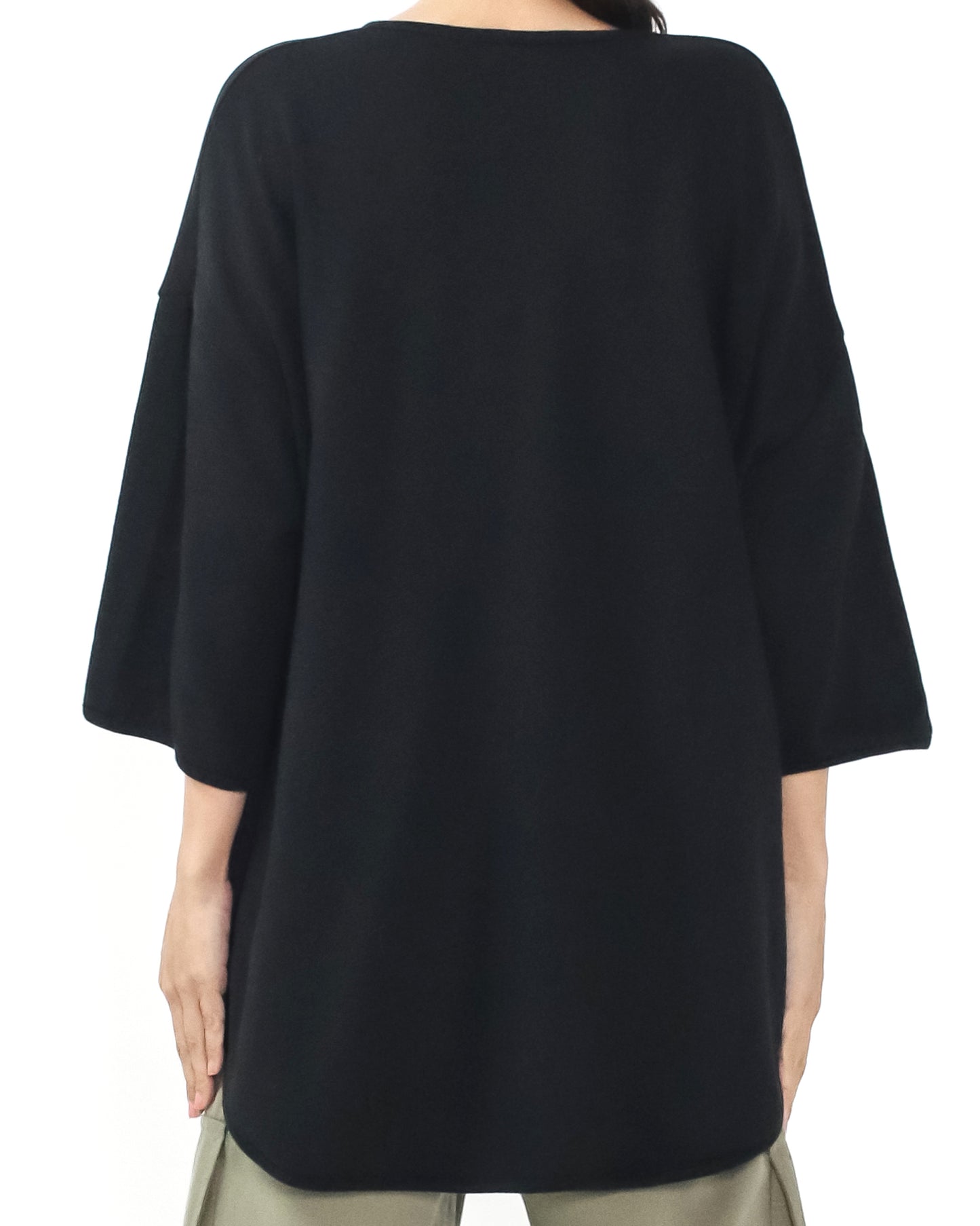 black fleece U hem tee *pre-order*