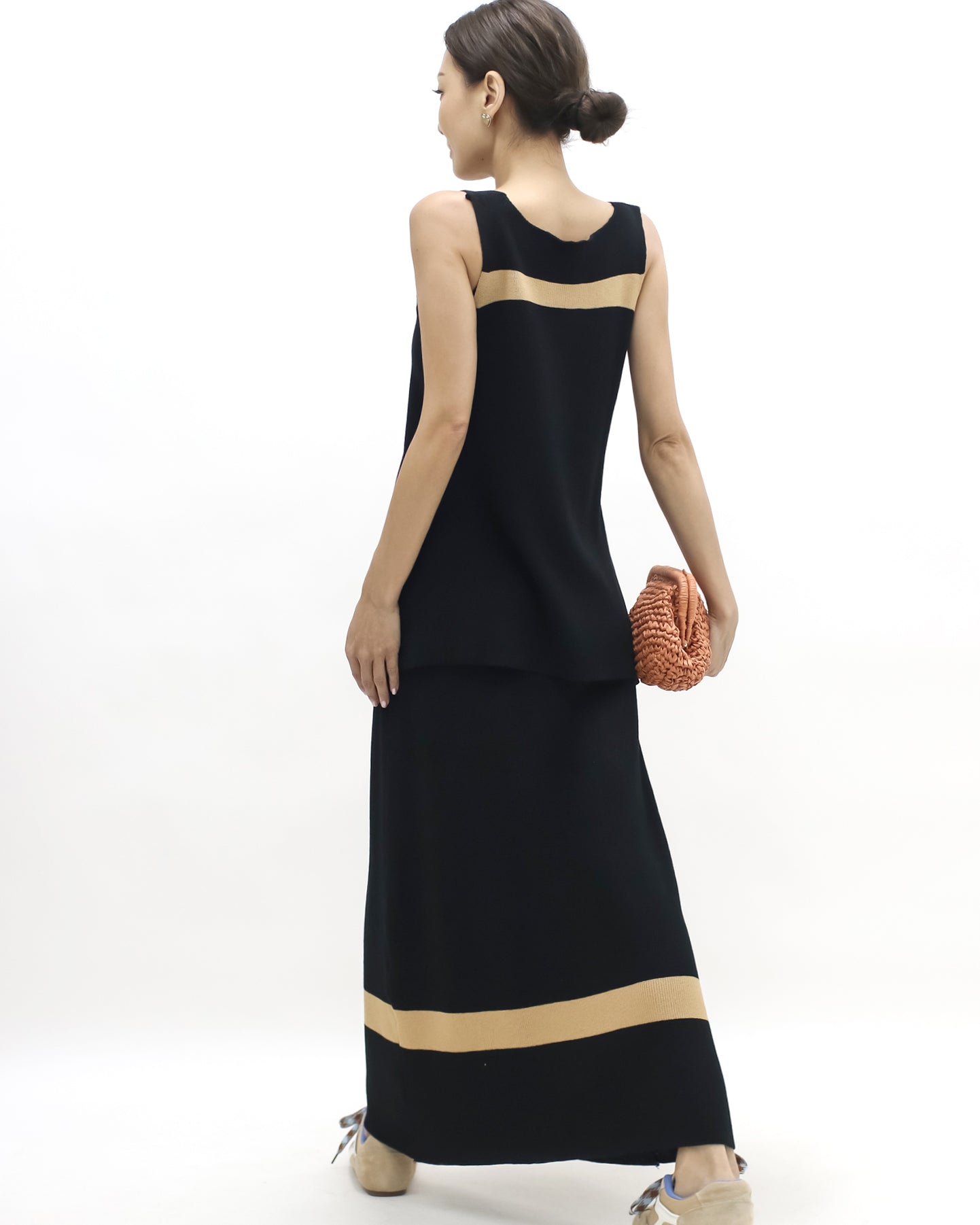 black & beige panel vest & longline fine knitted skirt set