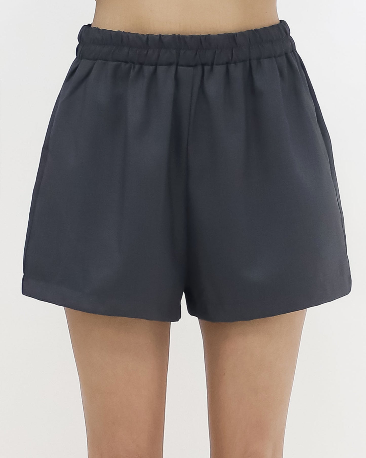 dark grey w/ bule shirt layer top & shorts set w/ belt