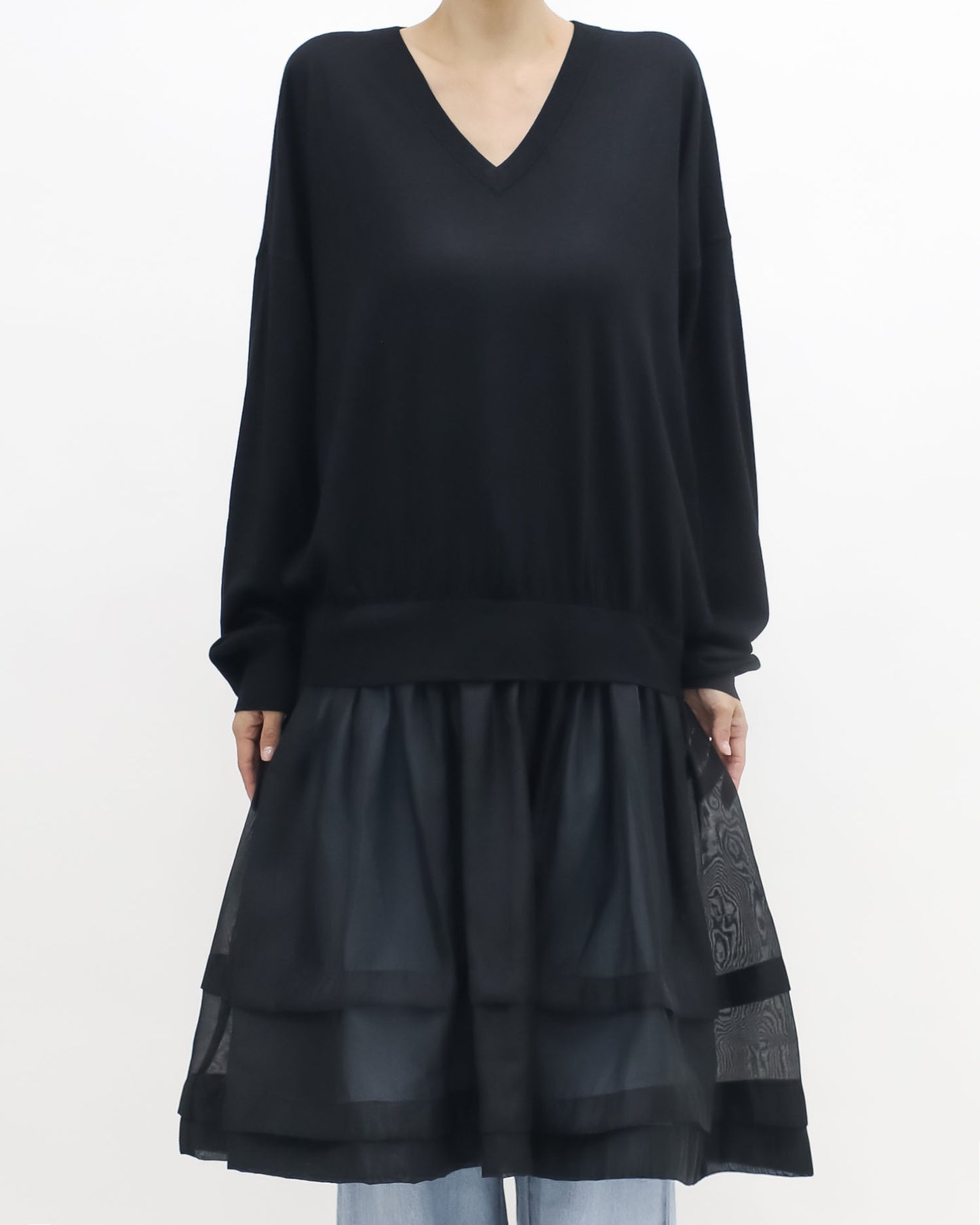 black V neck knitted & mesh flare hem top