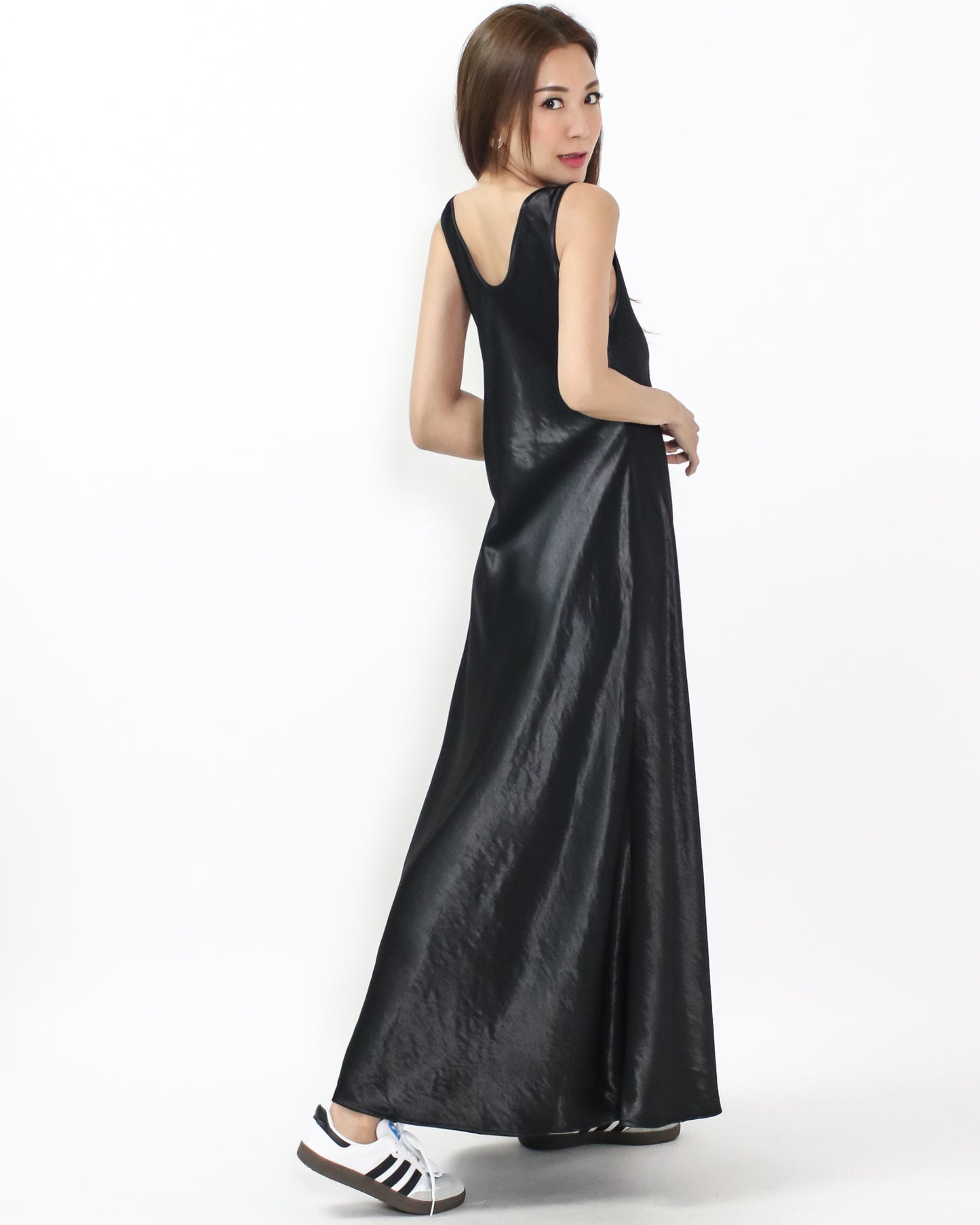 black texture slinky longline vest dress *pre-order*