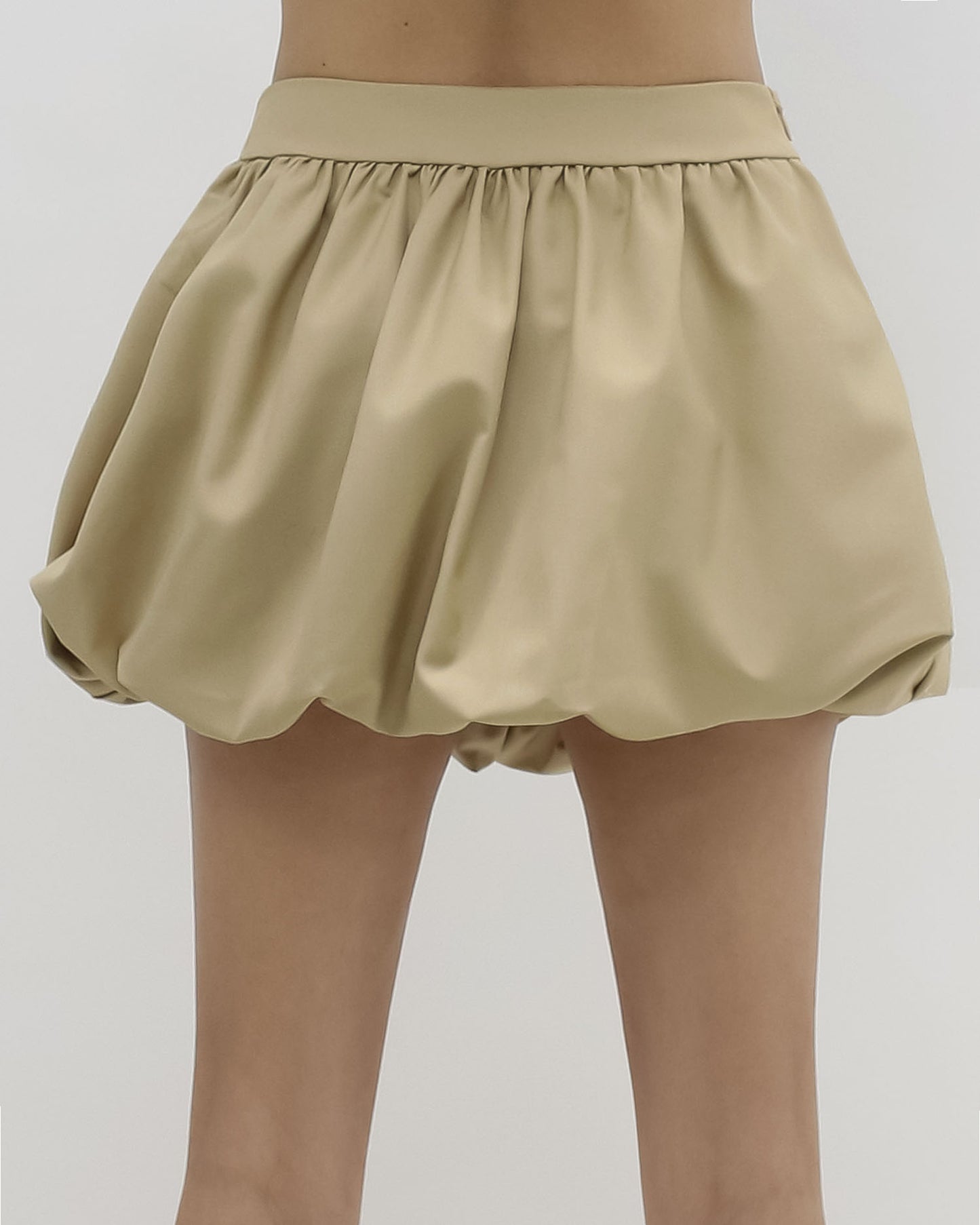 beige puff mini skort *pre-order*