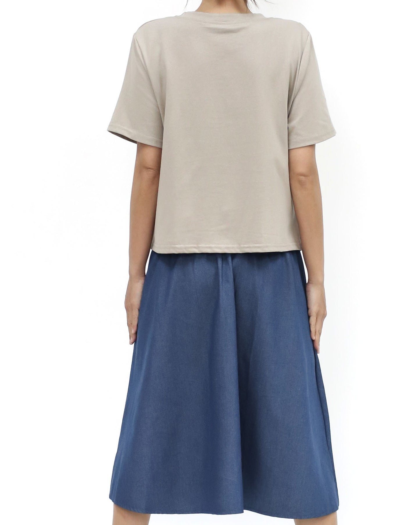 beige tee & denim ruffles dress *pre-order*