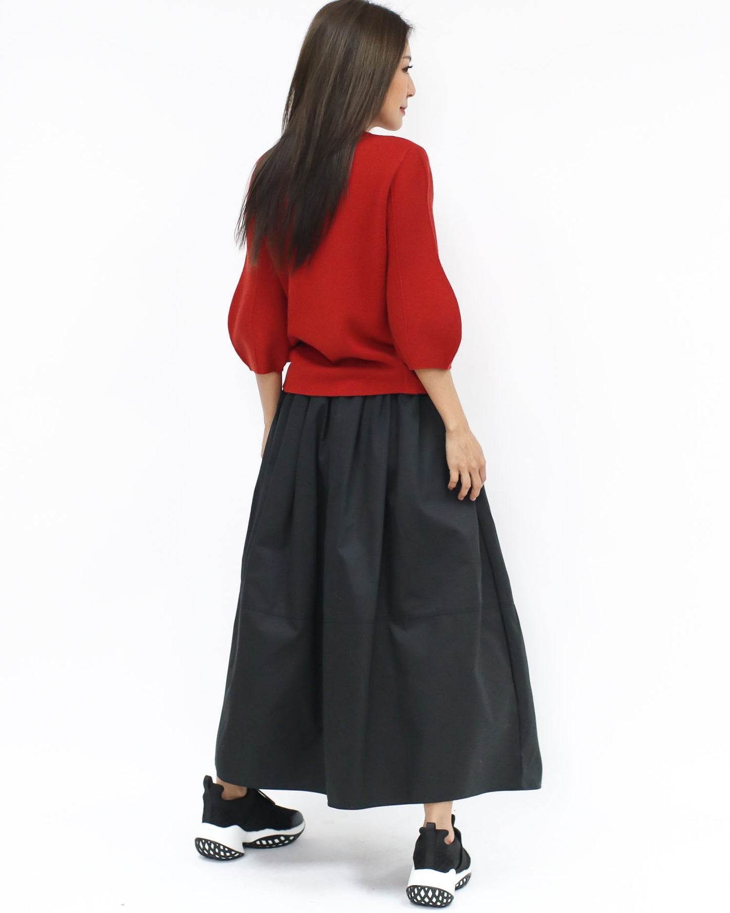 red puff sleeves knitted top
