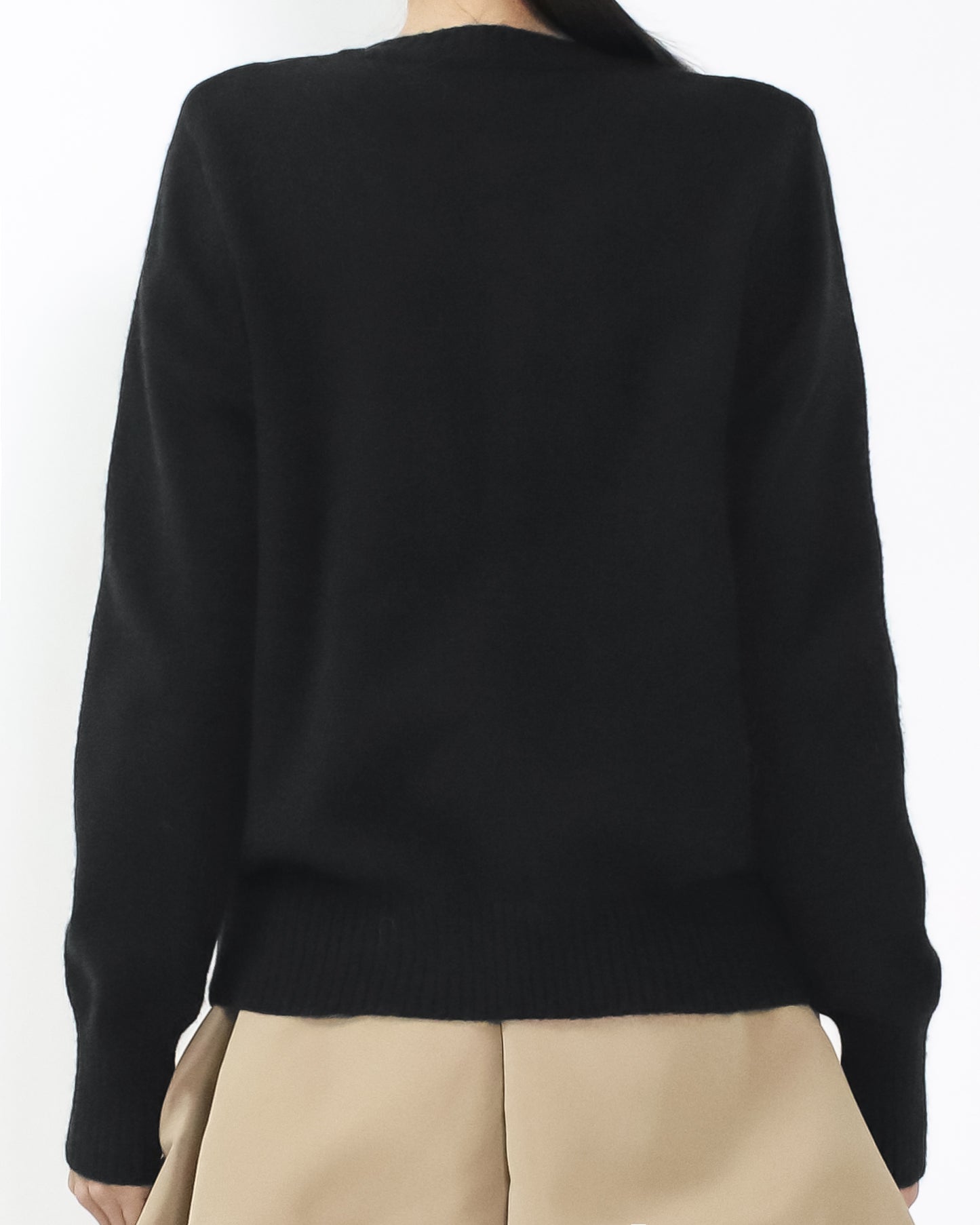 black w/ gold stitched knitted cardigan