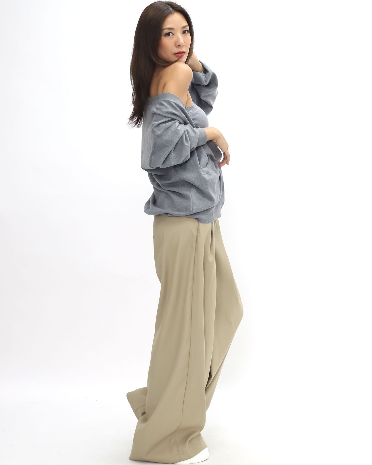 grey one shoulder knitted vest w/ cardigan set