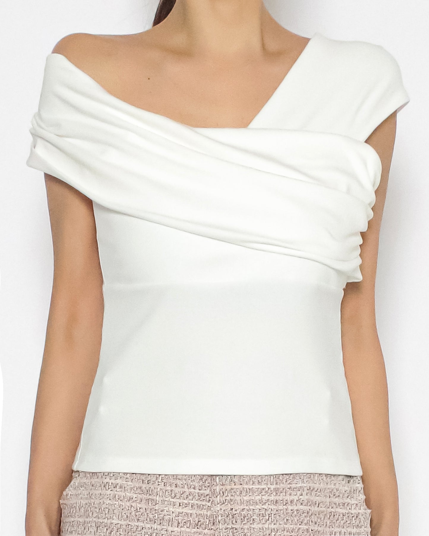 ivory pleats cotton vest *pre-order*