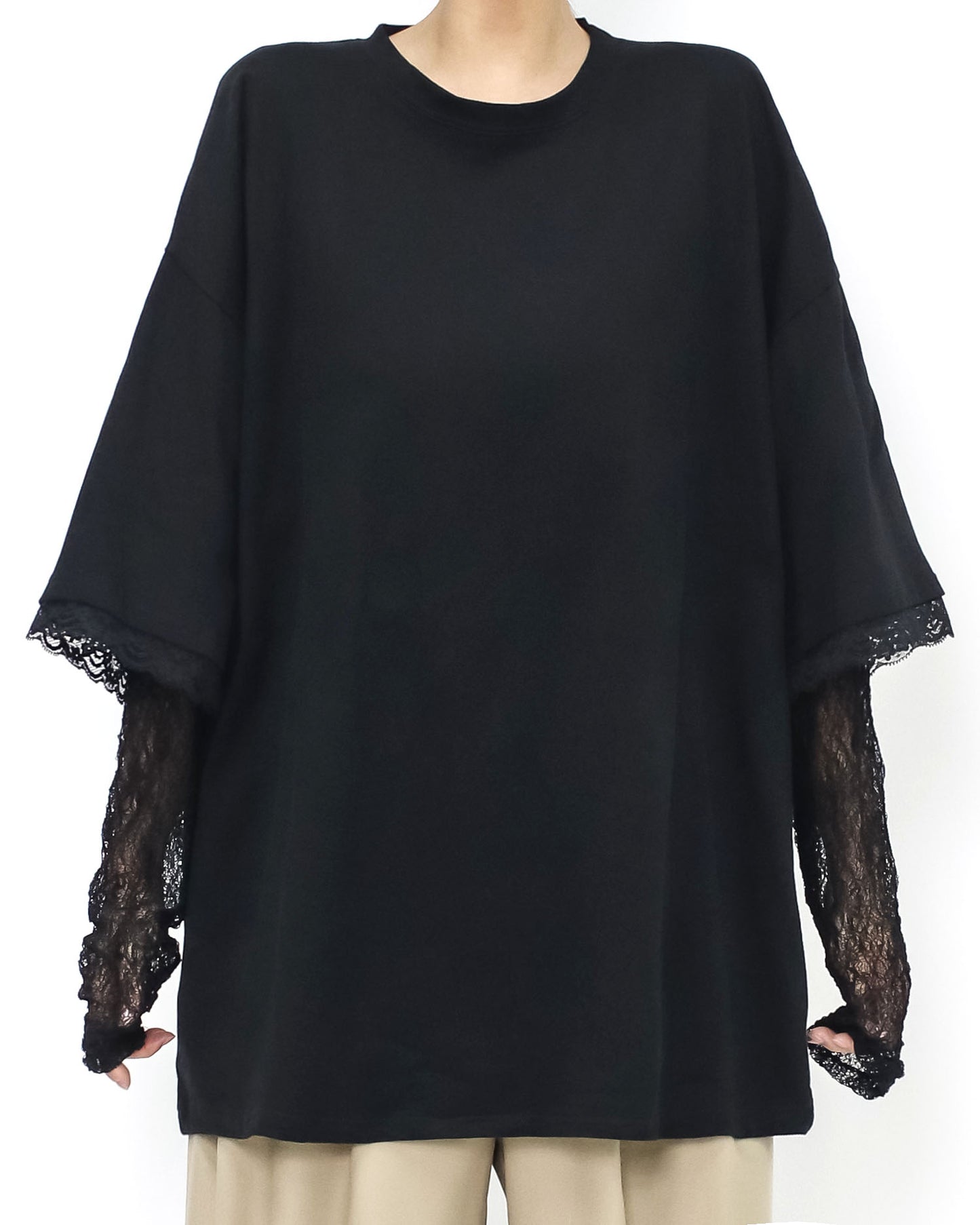 black tee w/ lace layer sleeves top