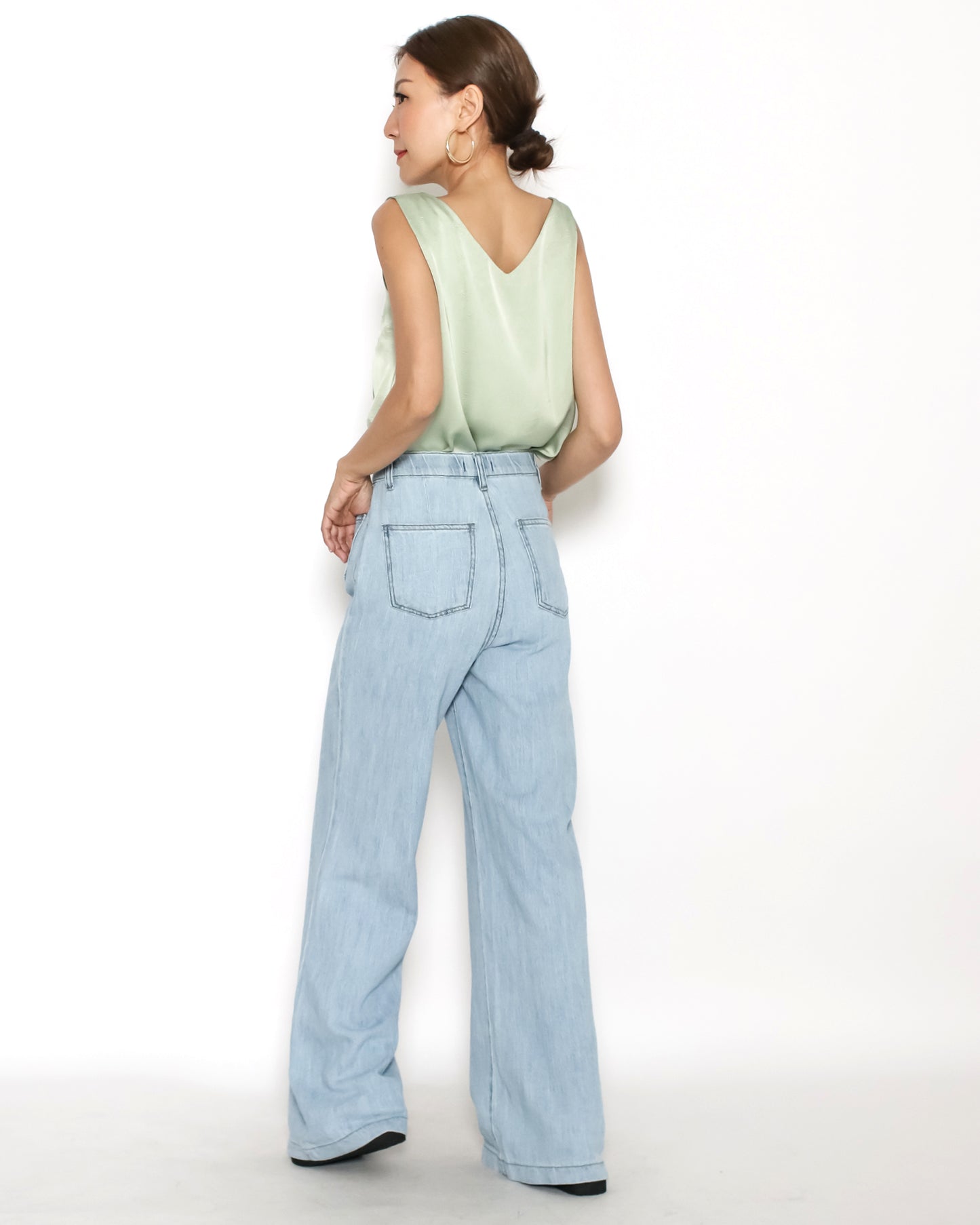 light blue denim pockets front straight leg jeans
