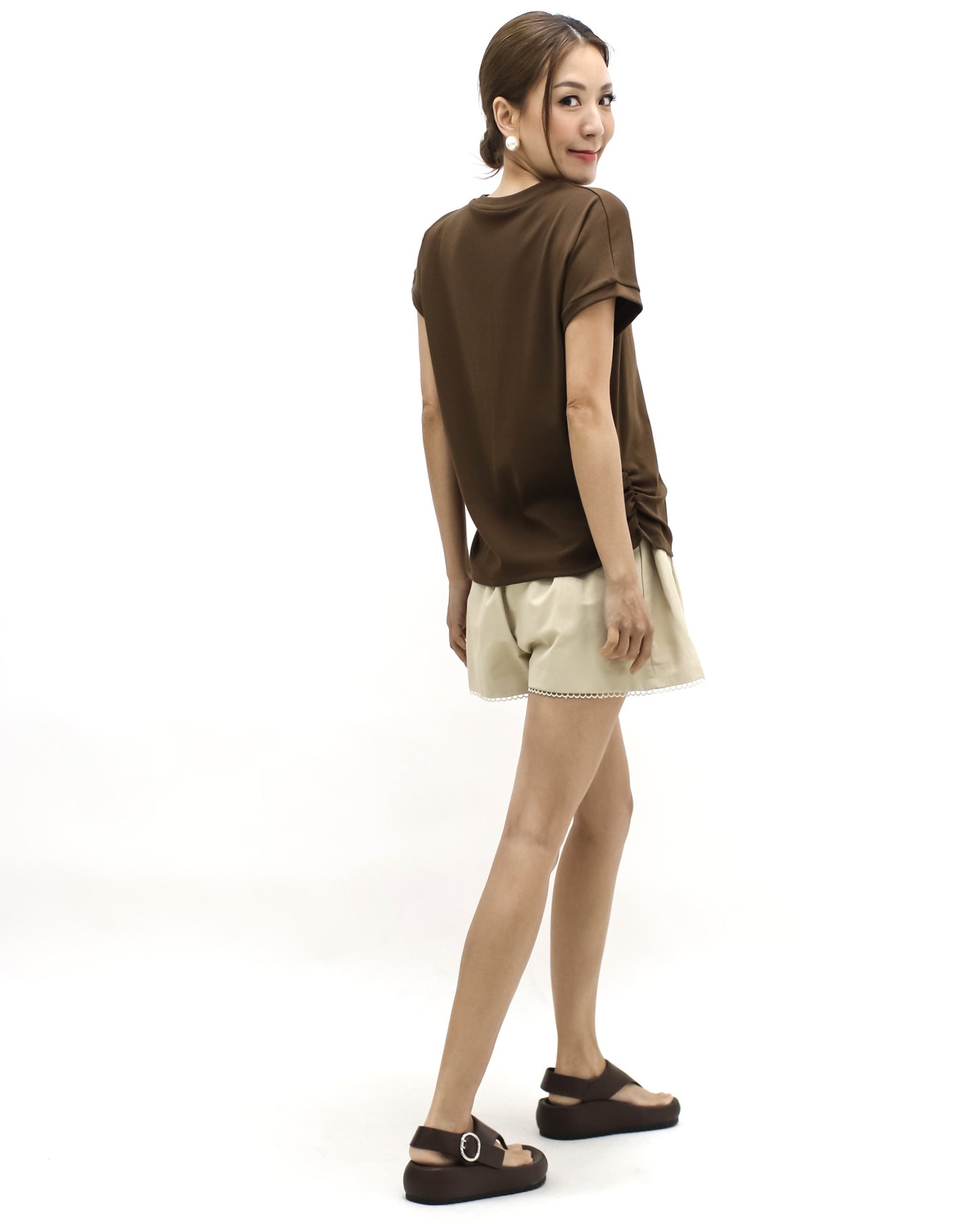 brown round shoulder tee