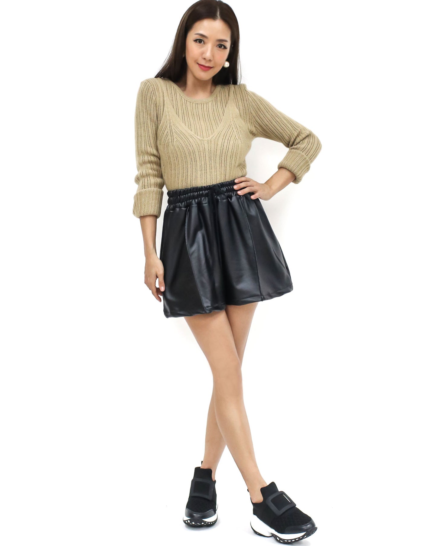black coated PU leather shorts