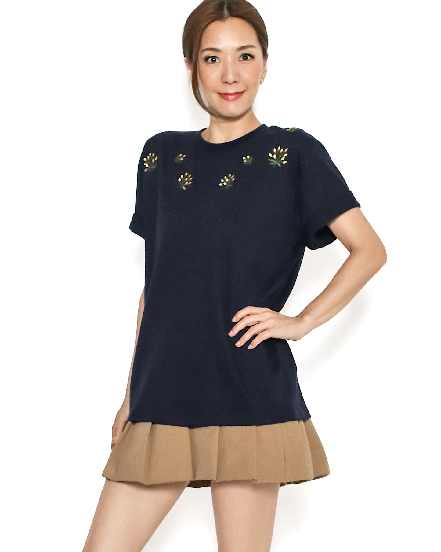 navy w/ yellow embroidered flower tee