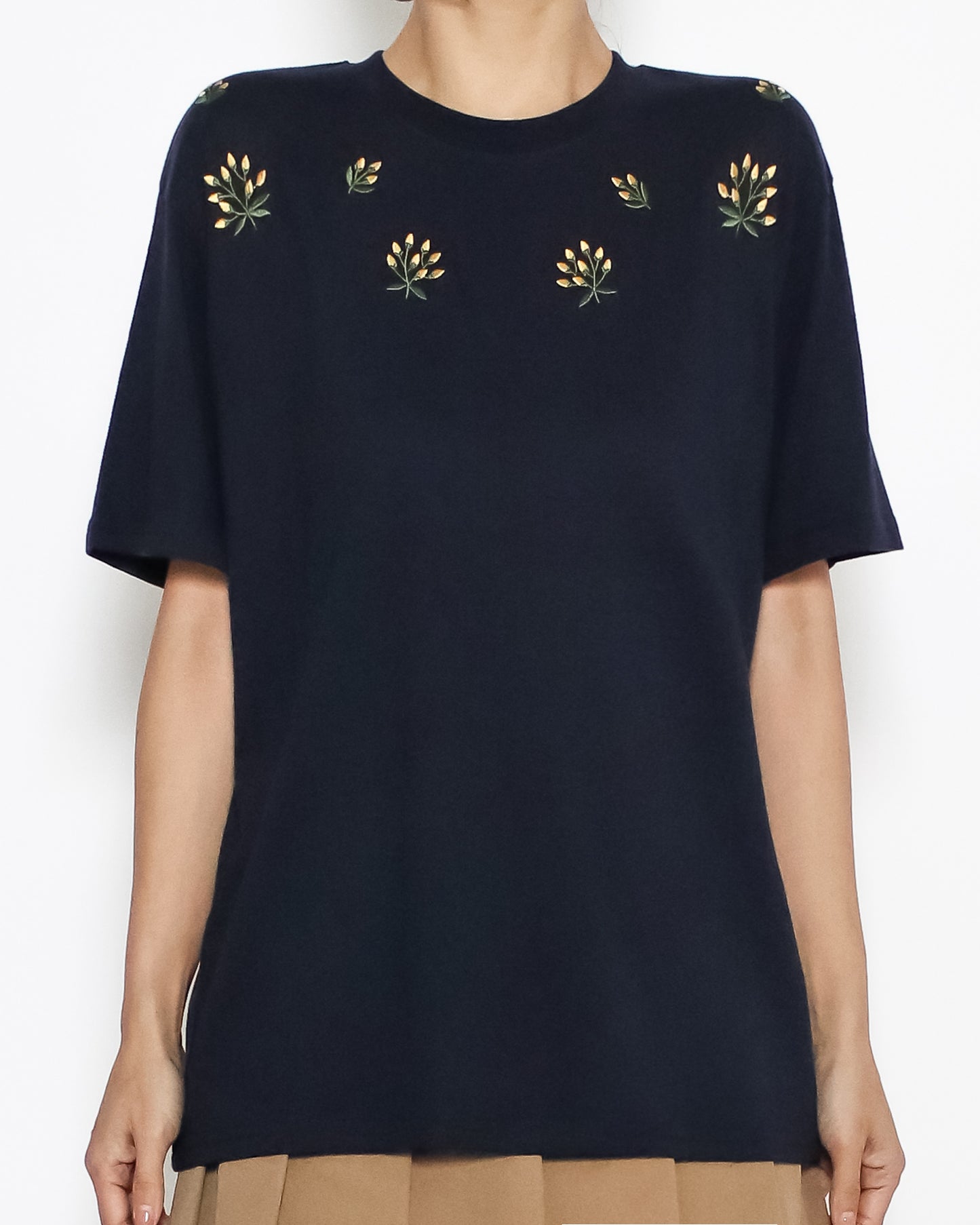 navy w/ yellow embroidered flower tee