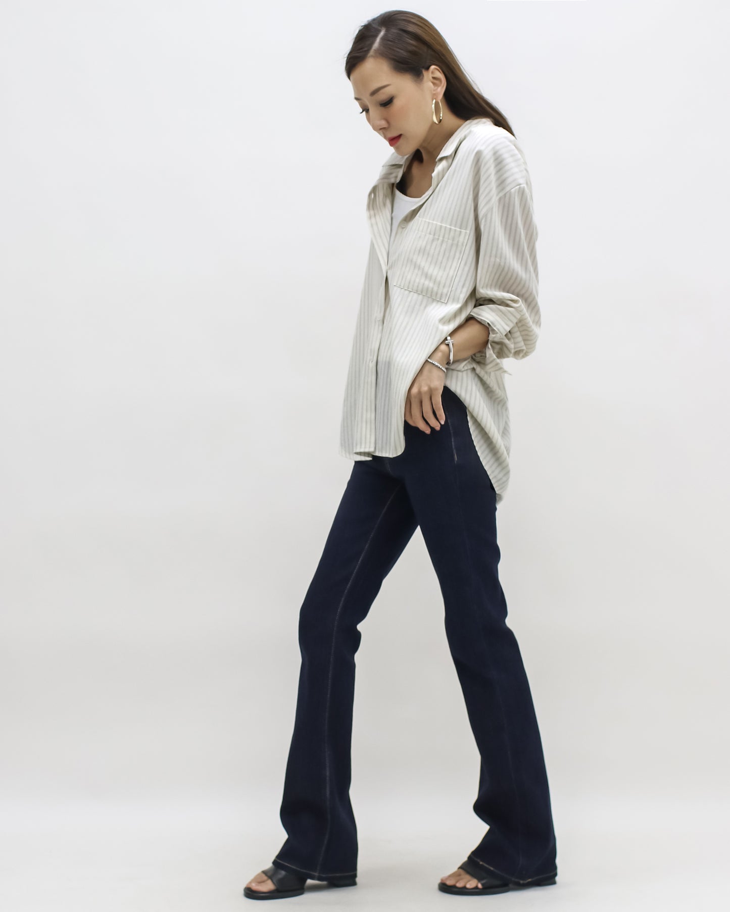 ivory w/ beige stripes label back shirt