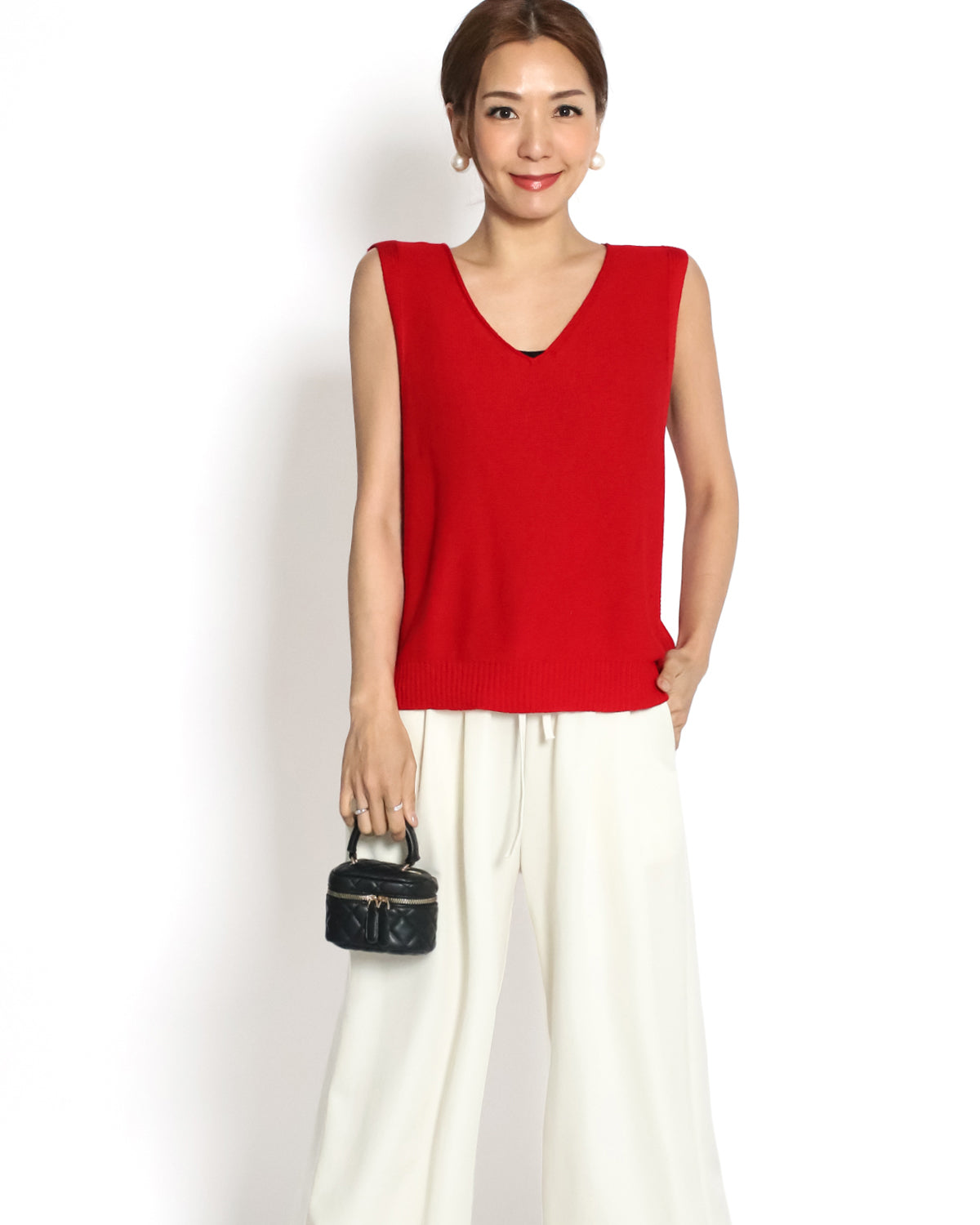 red V neck basic knitted vest *pre-order*