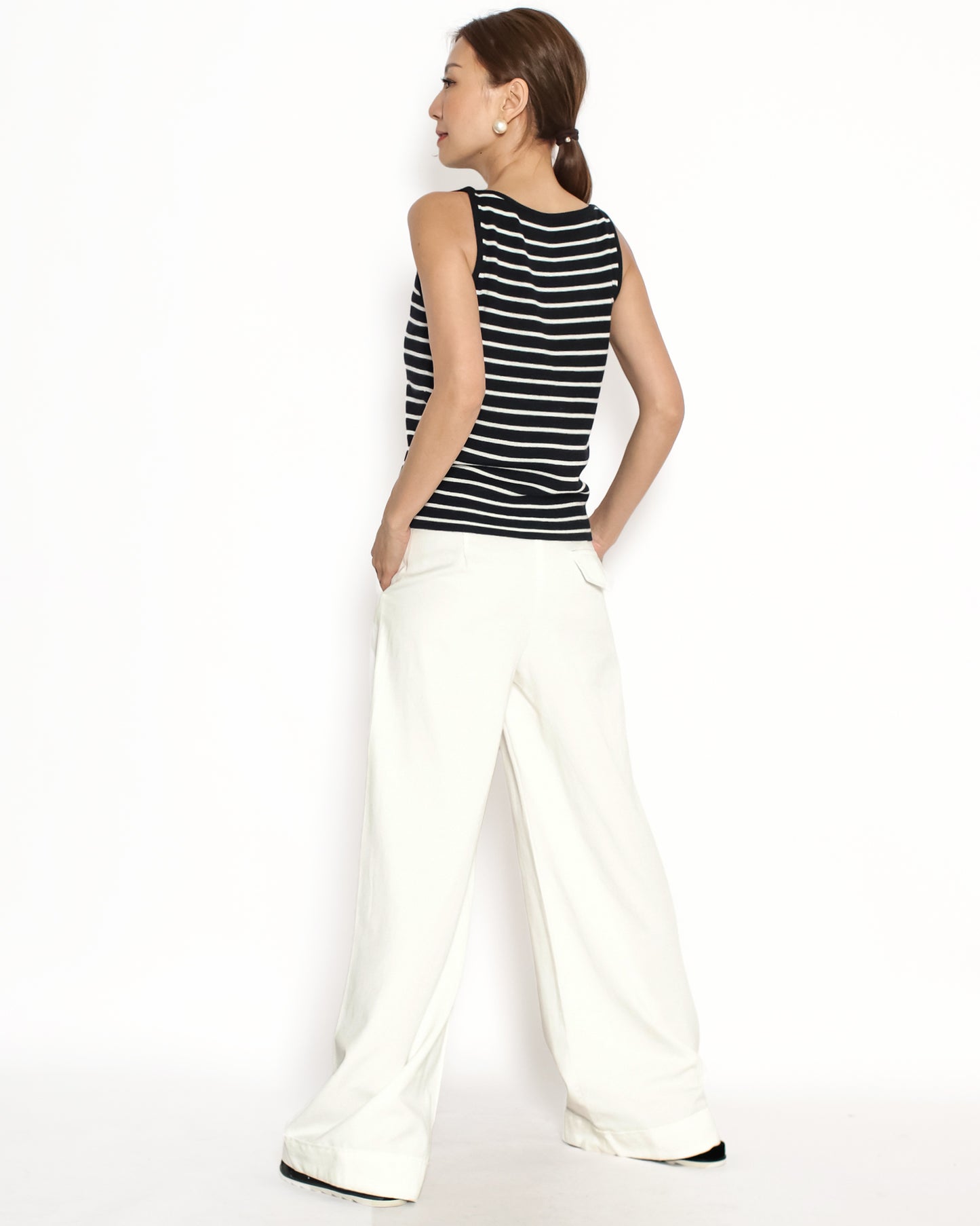 black & ivory stripes knitted vest *pre-order*