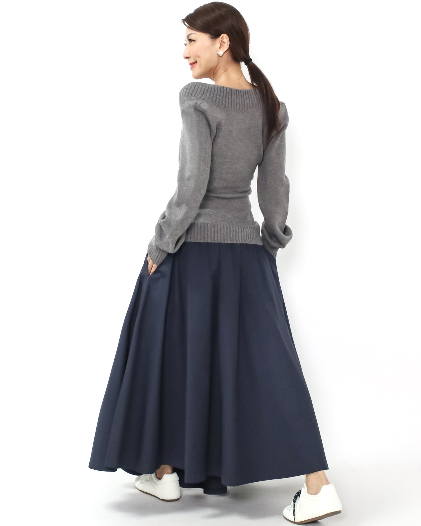 grey structure sleeves curve waist knitted top