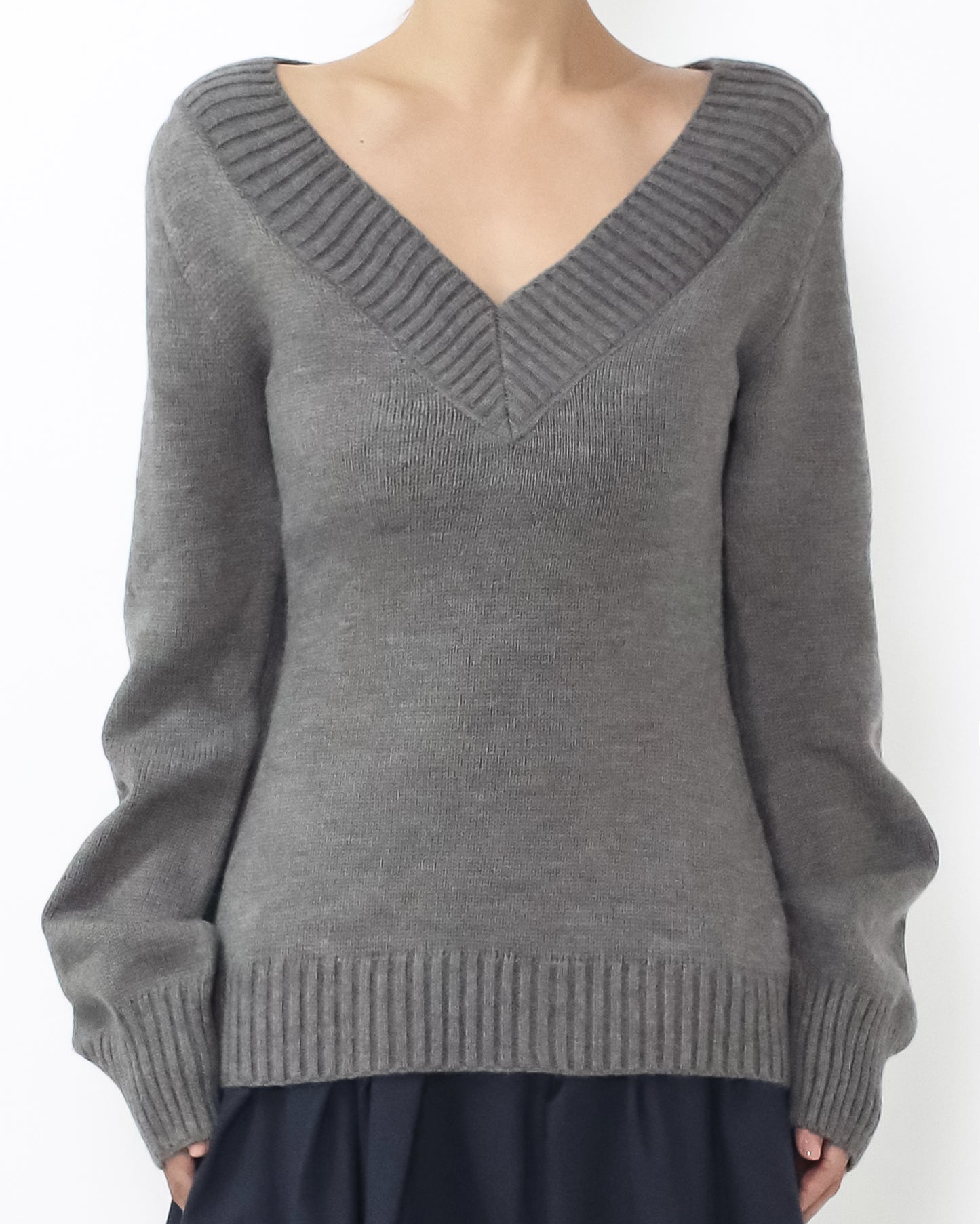 grey structure sleeves curve waist knitted top