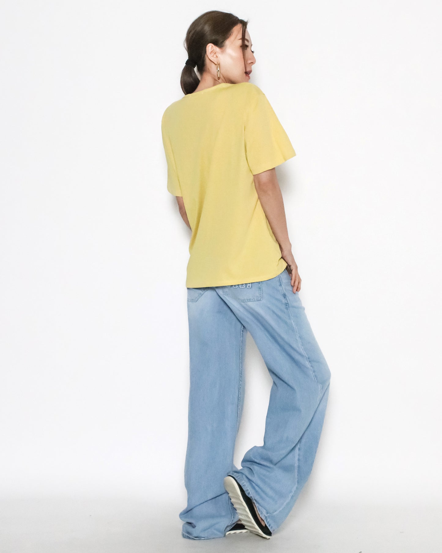 yellow u neck basic tee *pre-order*