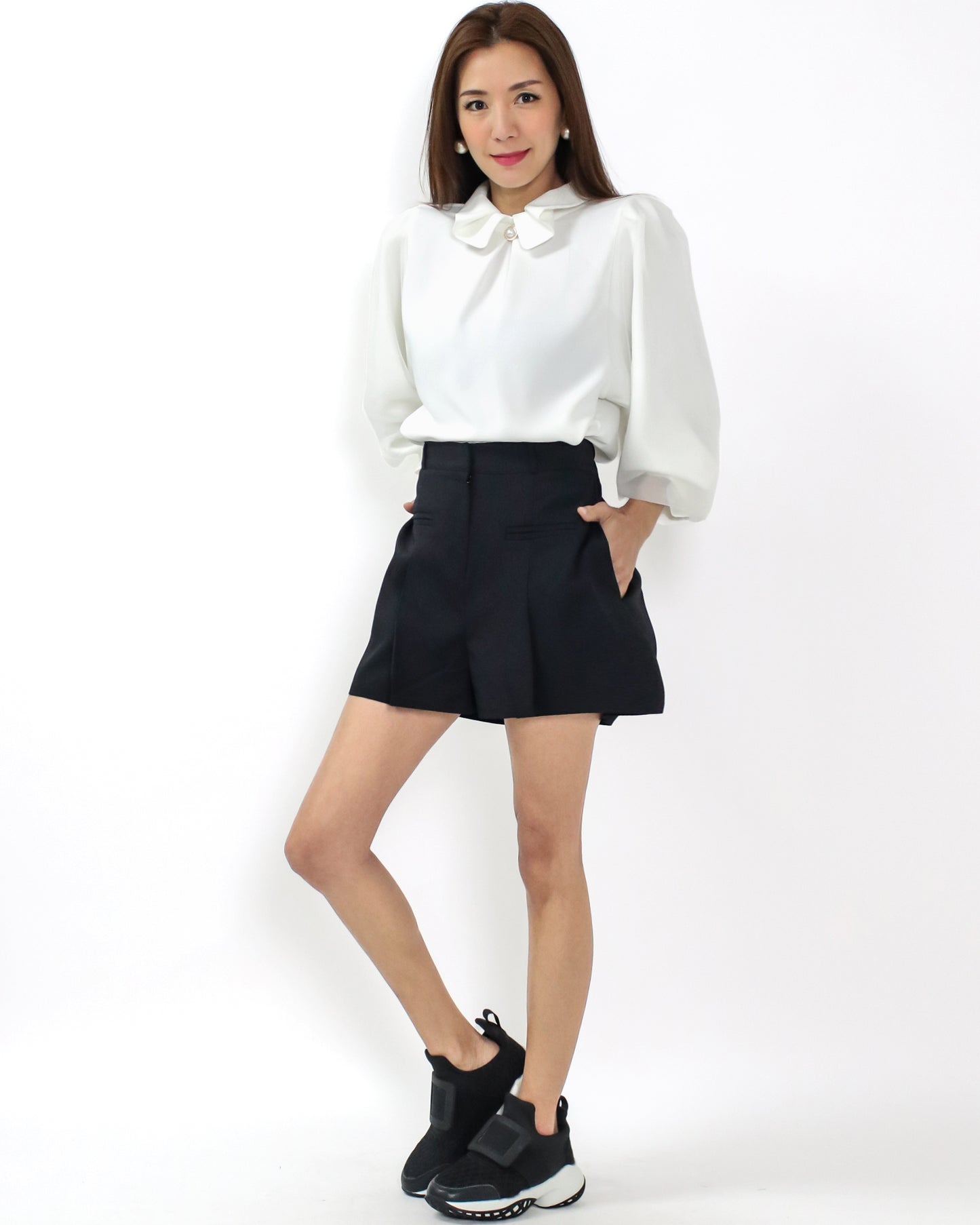 ivory bow collar w/ mesh puff sleeves layer shirt