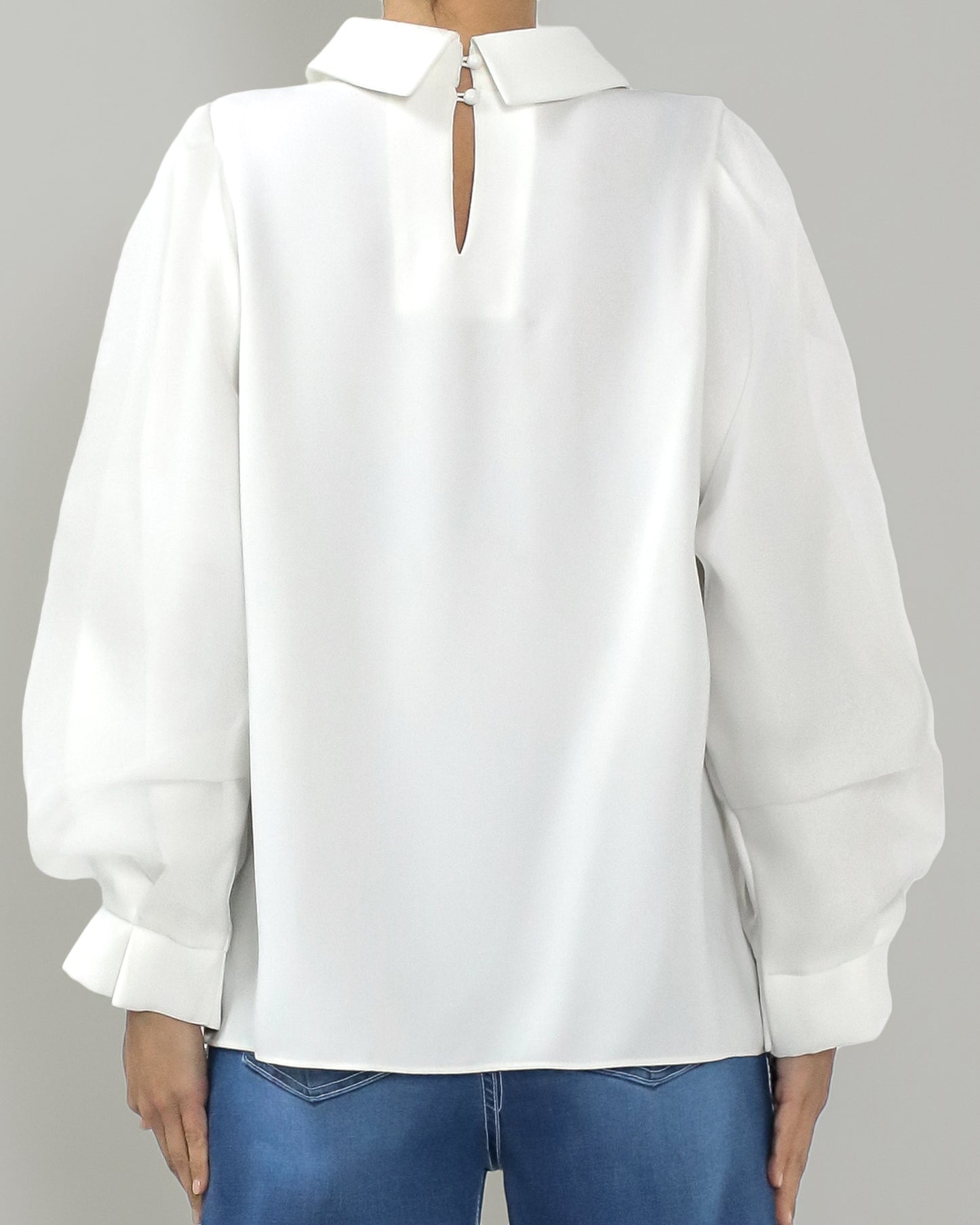 ivory bow collar w/ mesh puff sleeves layer shirt