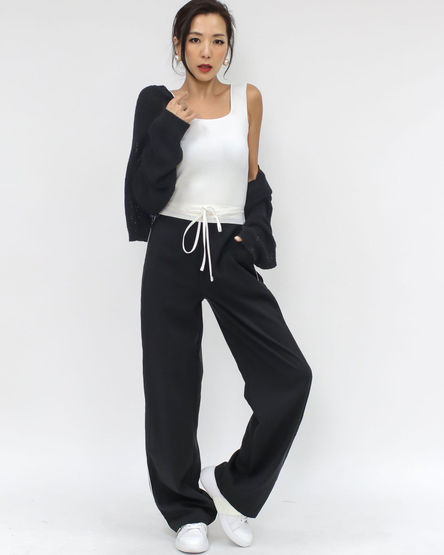 black w/ ivory stripe & waist band straight pants