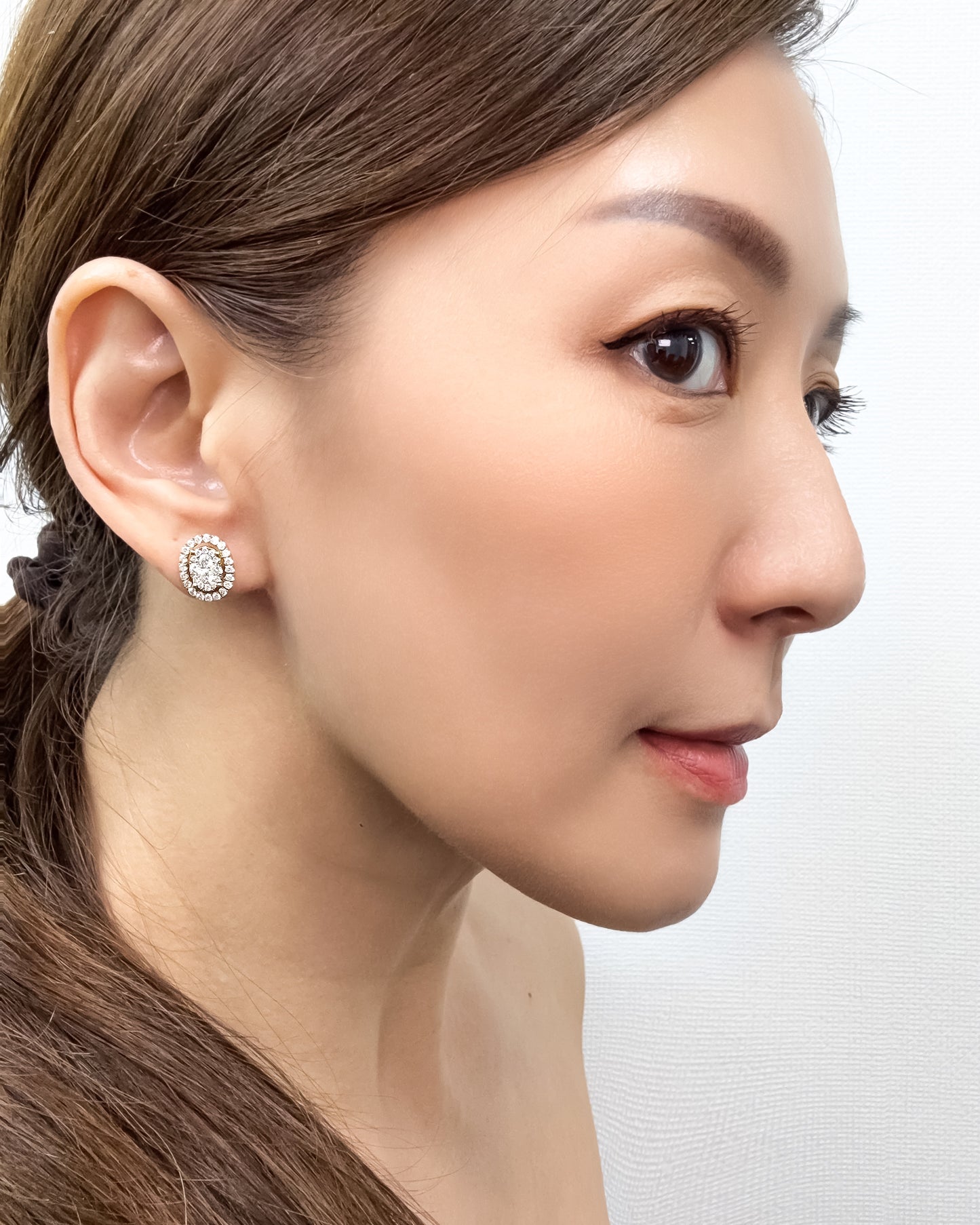 GAL 18K lab-grown oval shape w/ circle illusion diamond earrings *pre-order*