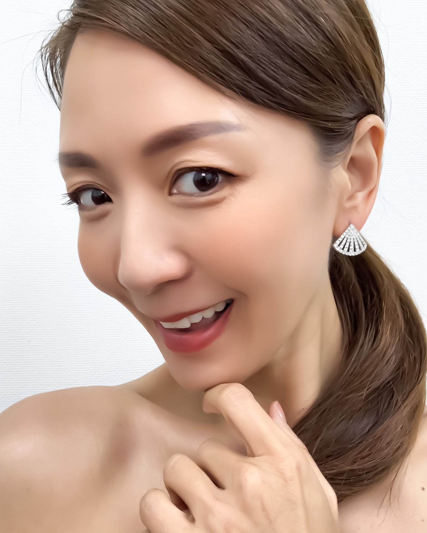 GAL 18K lab-grown fan shape illusion diamond earrings *pre-order*
