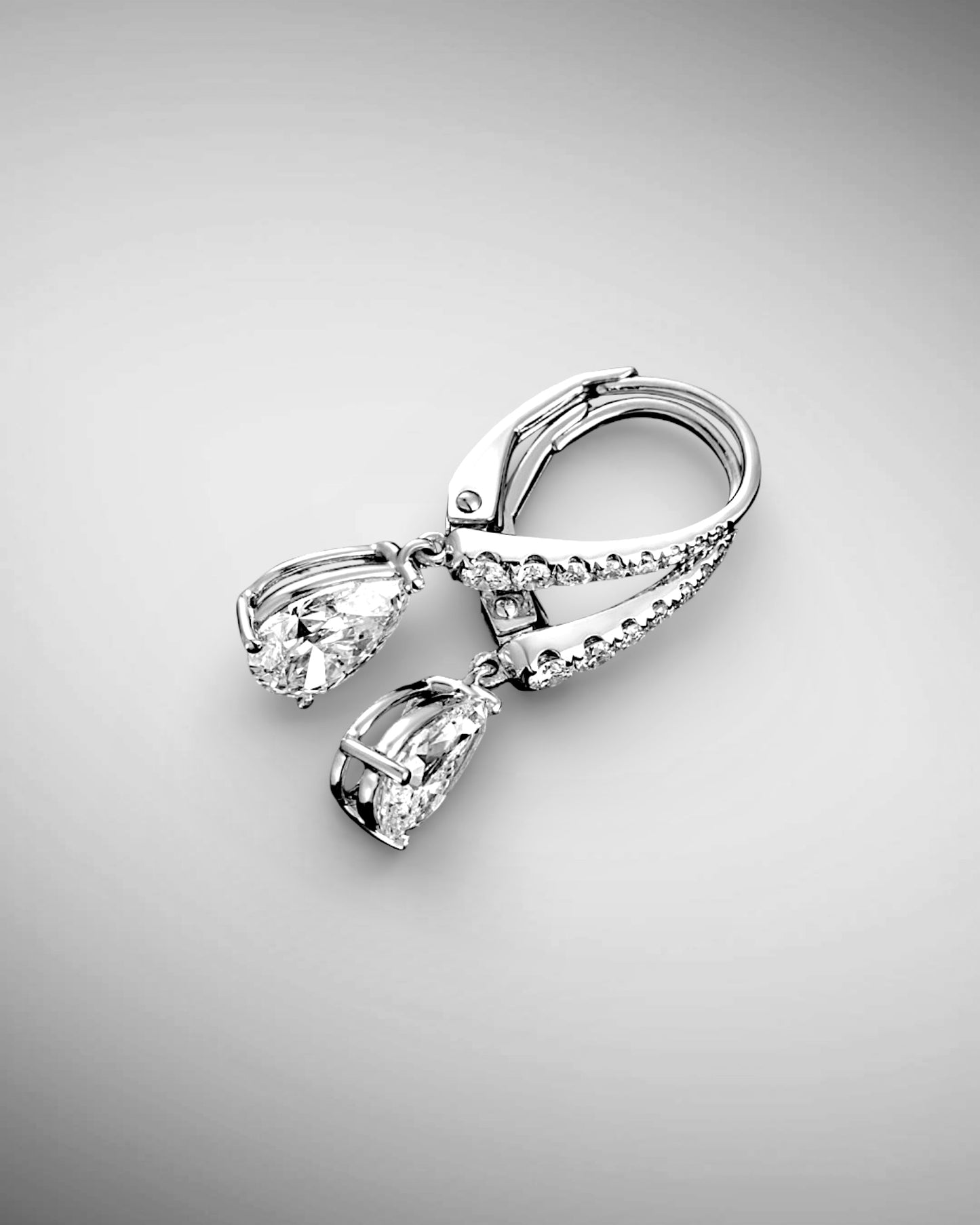 GAL 0.7ct pear halo lab-grown diamond drop earrings