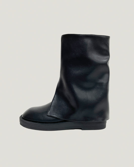 black PU leather split front boots *pre-order*