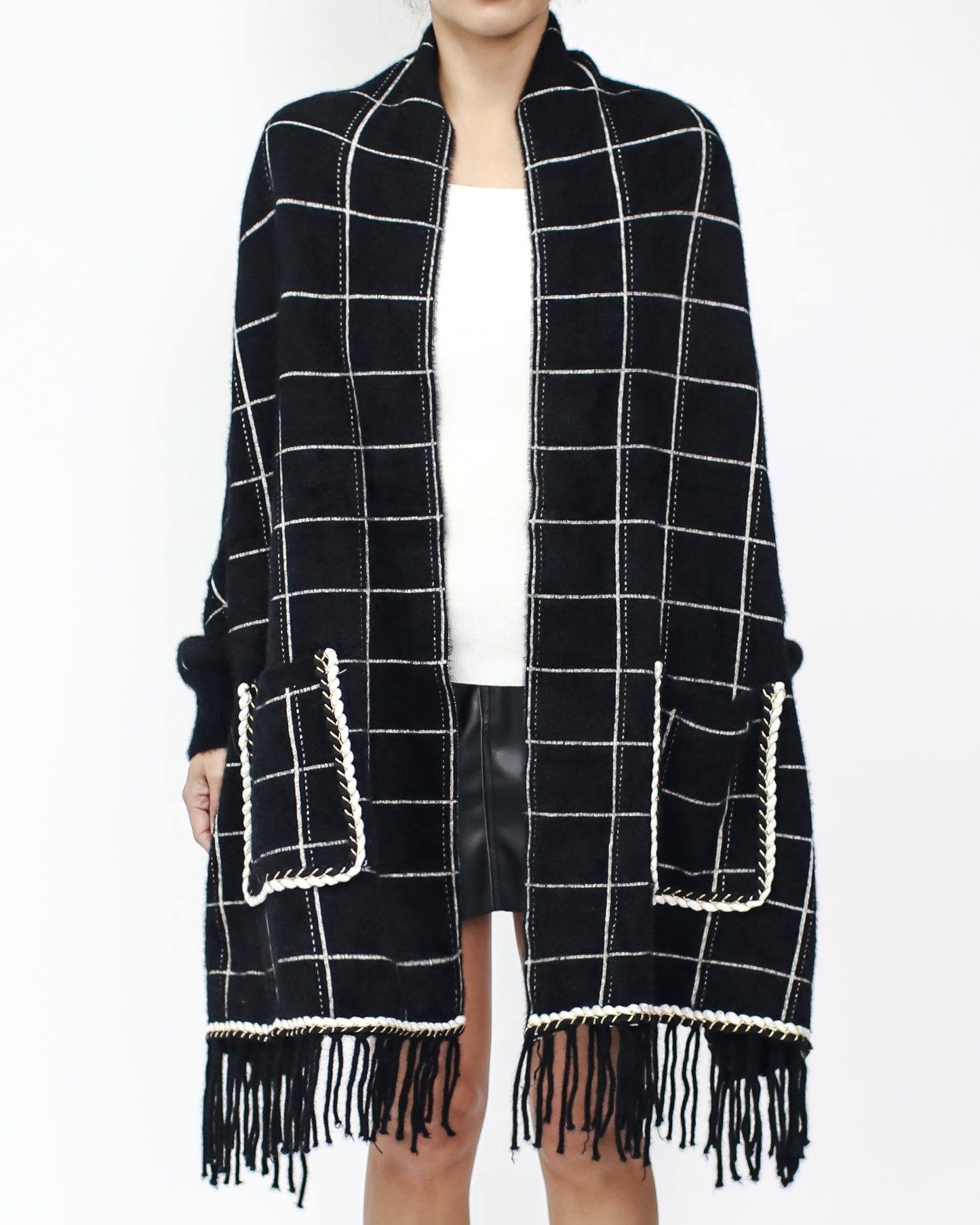 black checkers knitted tassels scarf poncho *pre-order*