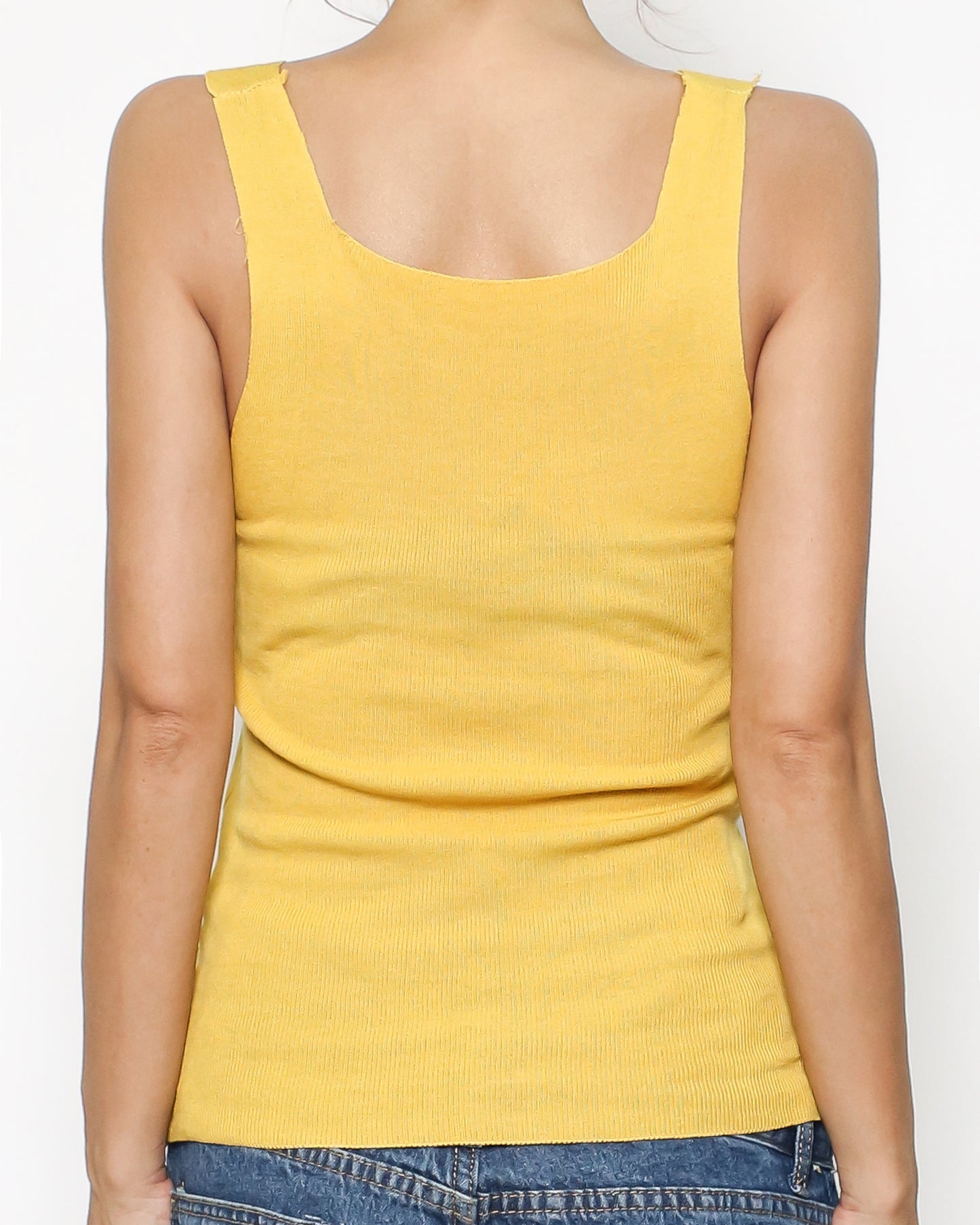yellow basic fine knitted vest *pre-order*