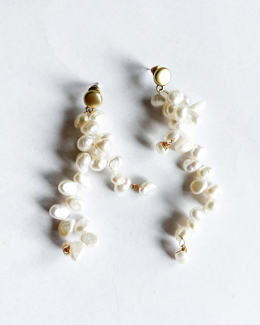 pearls drops earrings *pre-order*