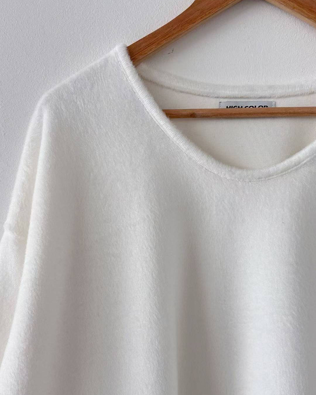 basic fluffy winter tee *pre-order*