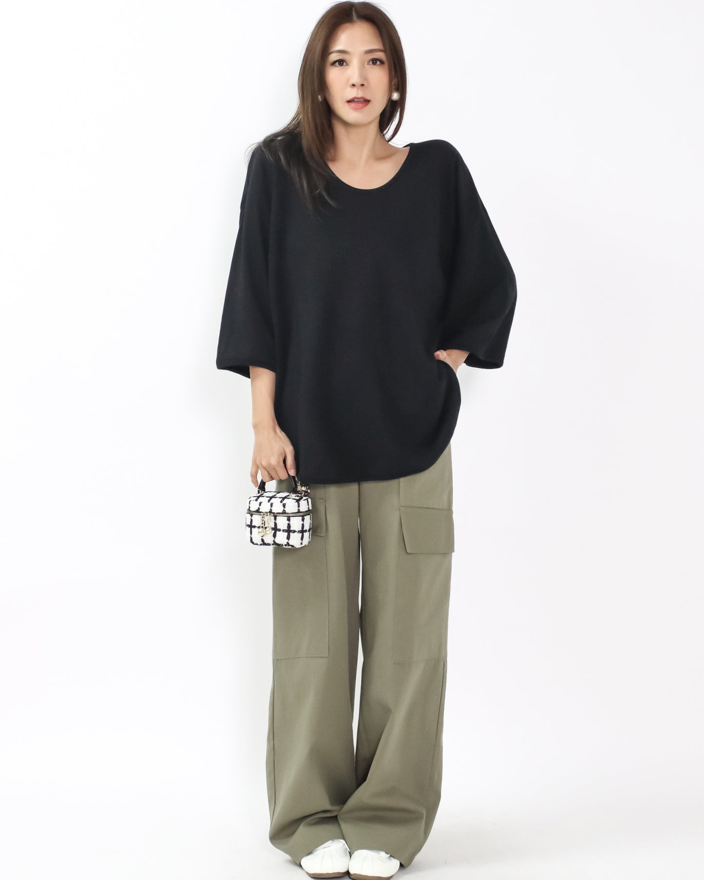 black fleece U hem tee *pre-order*