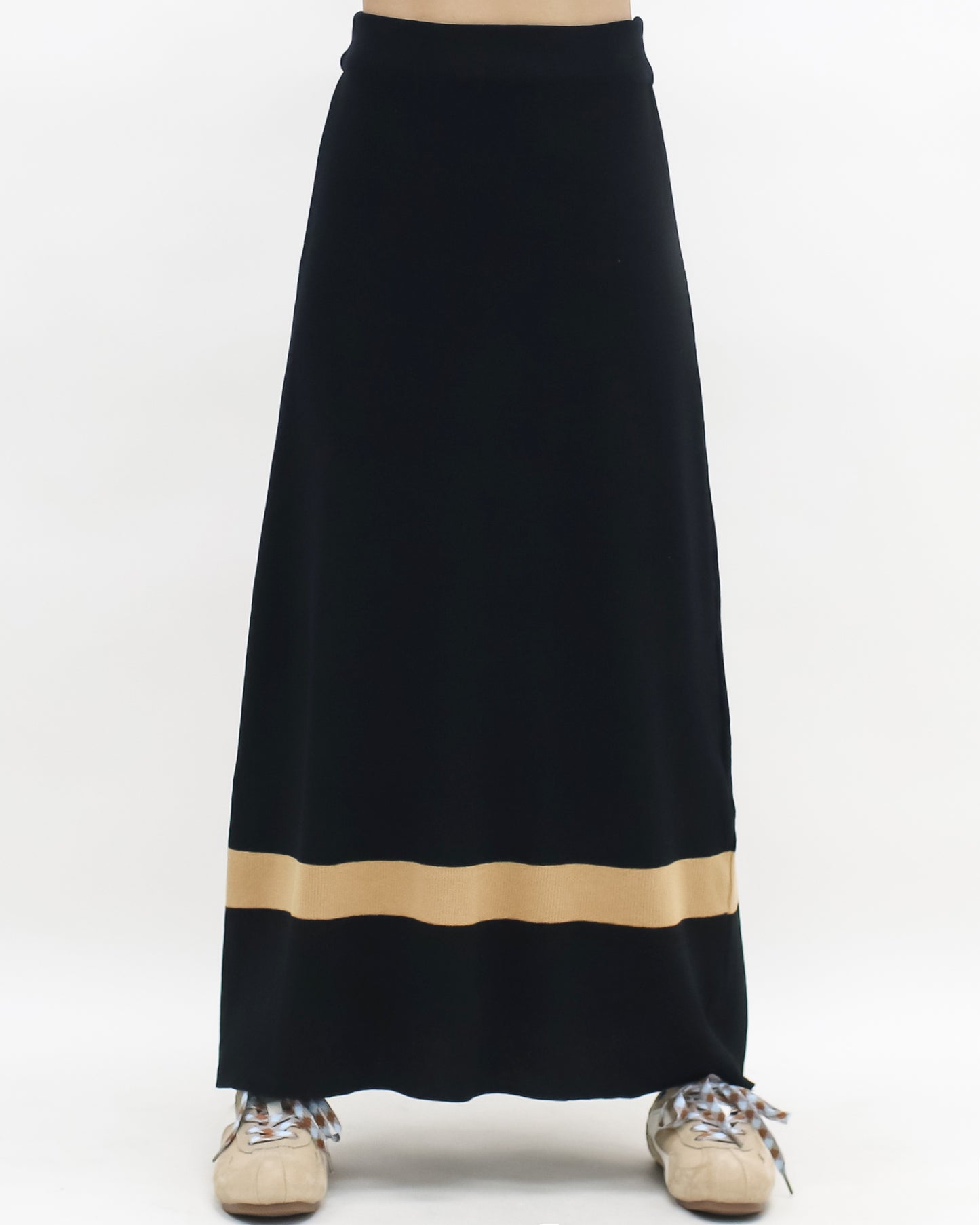 black & beige panel vest & longline fine knitted skirt set