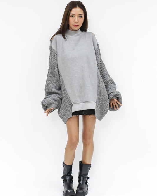 grey & knitted sleeves cutout shoulders fleece sweatshirt *pre-order*