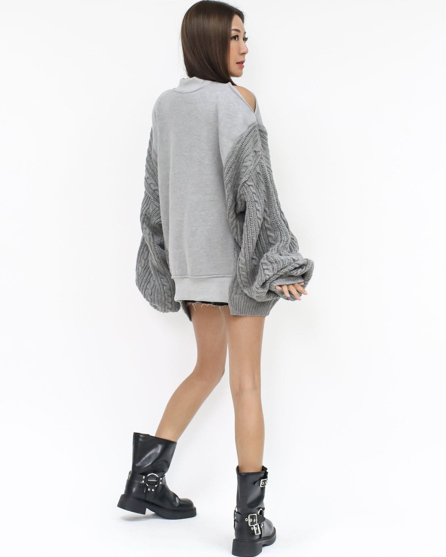 grey & knitted sleeves cutout shoulders fleece sweatshirt *pre-order*