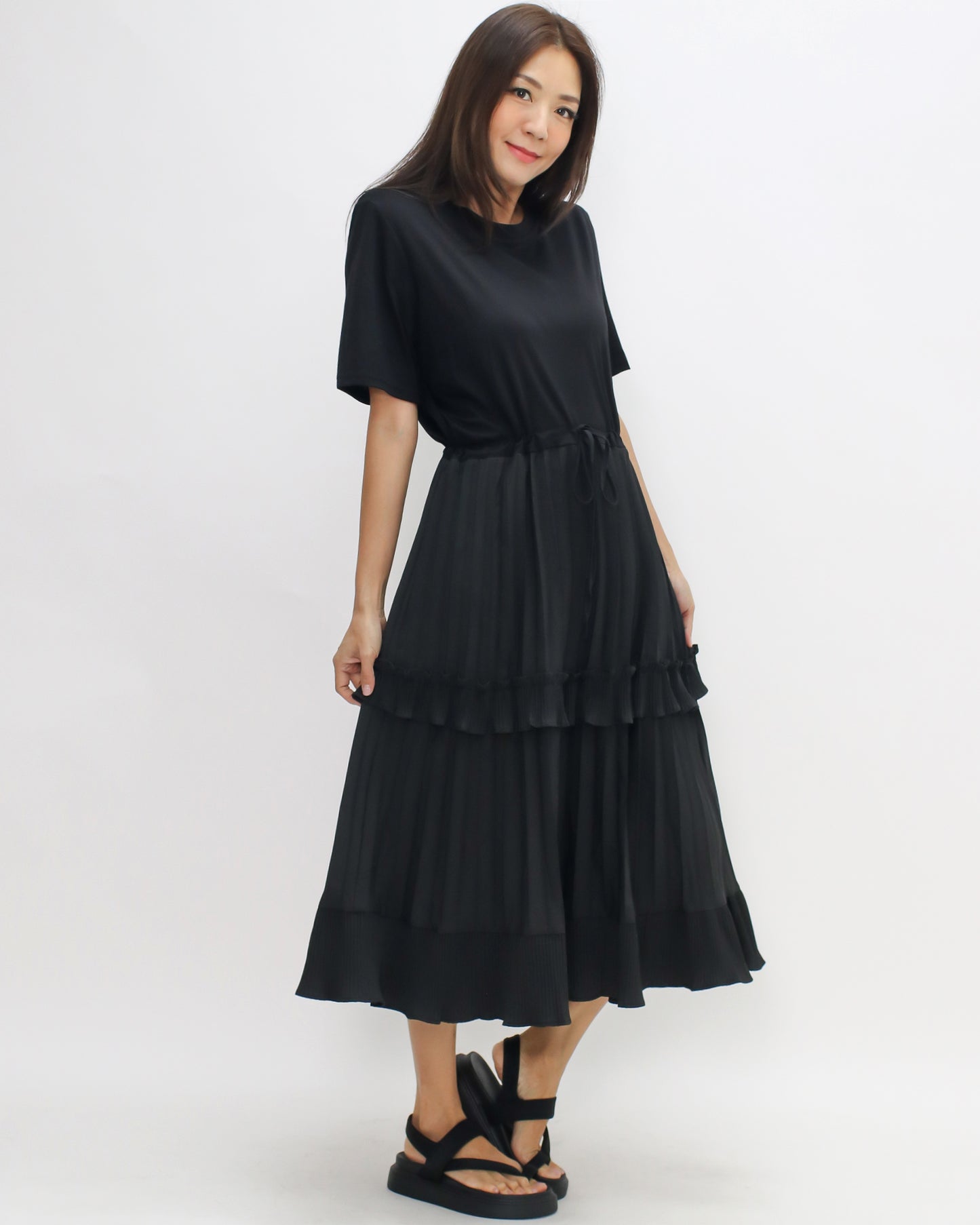 Black tee w/ pleats ruffles flare dress