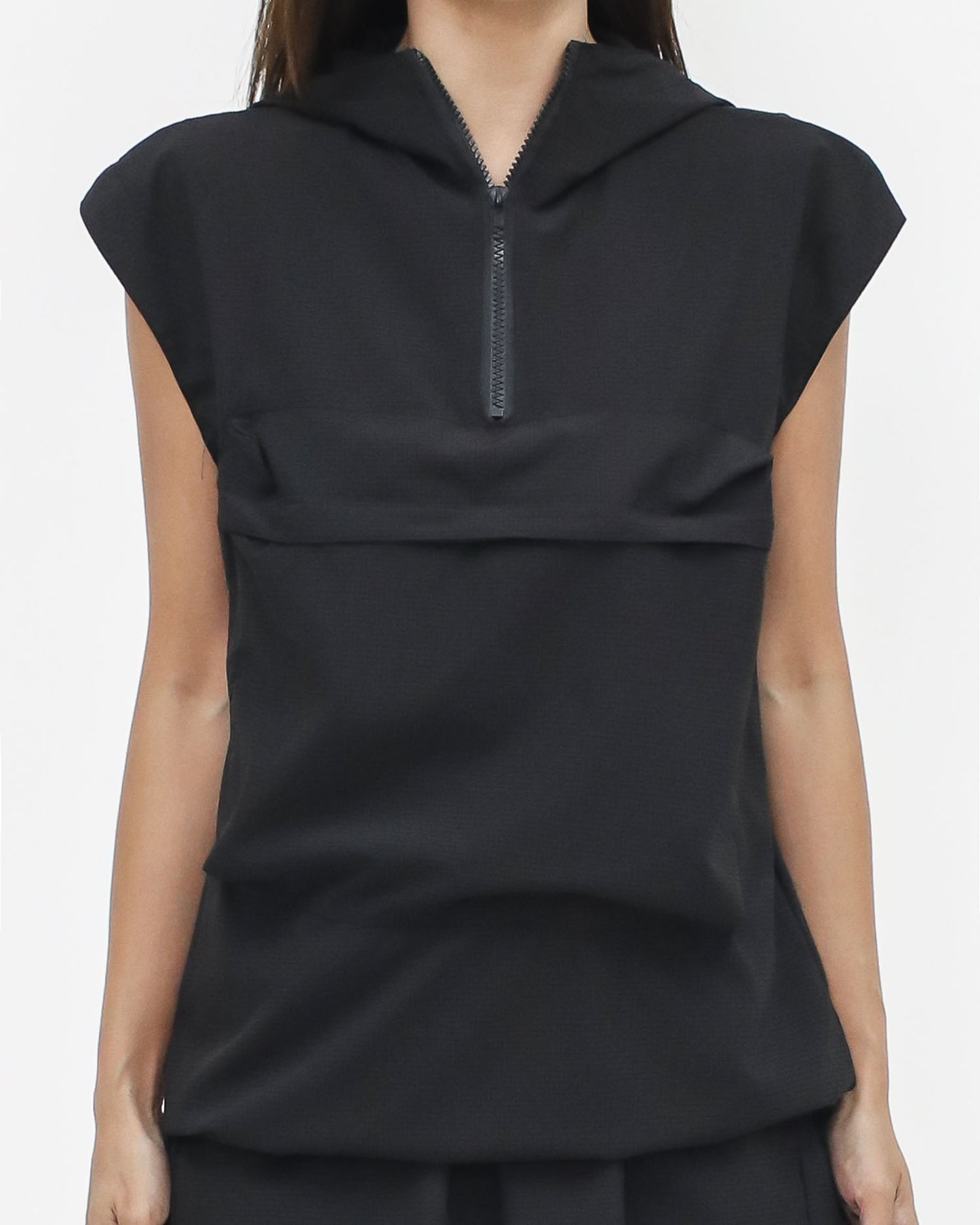 black tech pocket front hoodie vest & shorts set