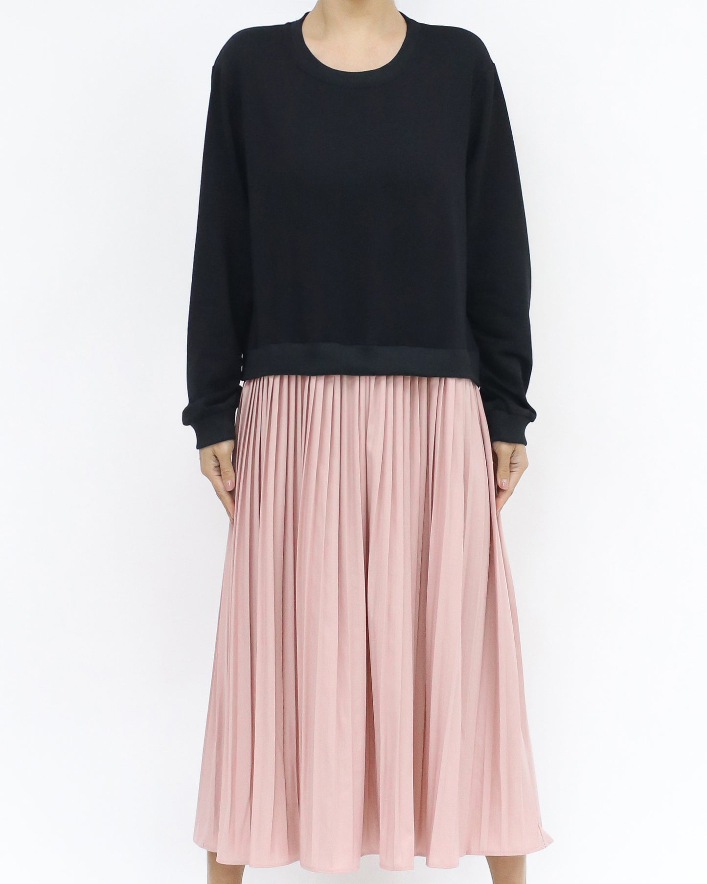 black sweat & pink chiffon pleats dress *pre-order*