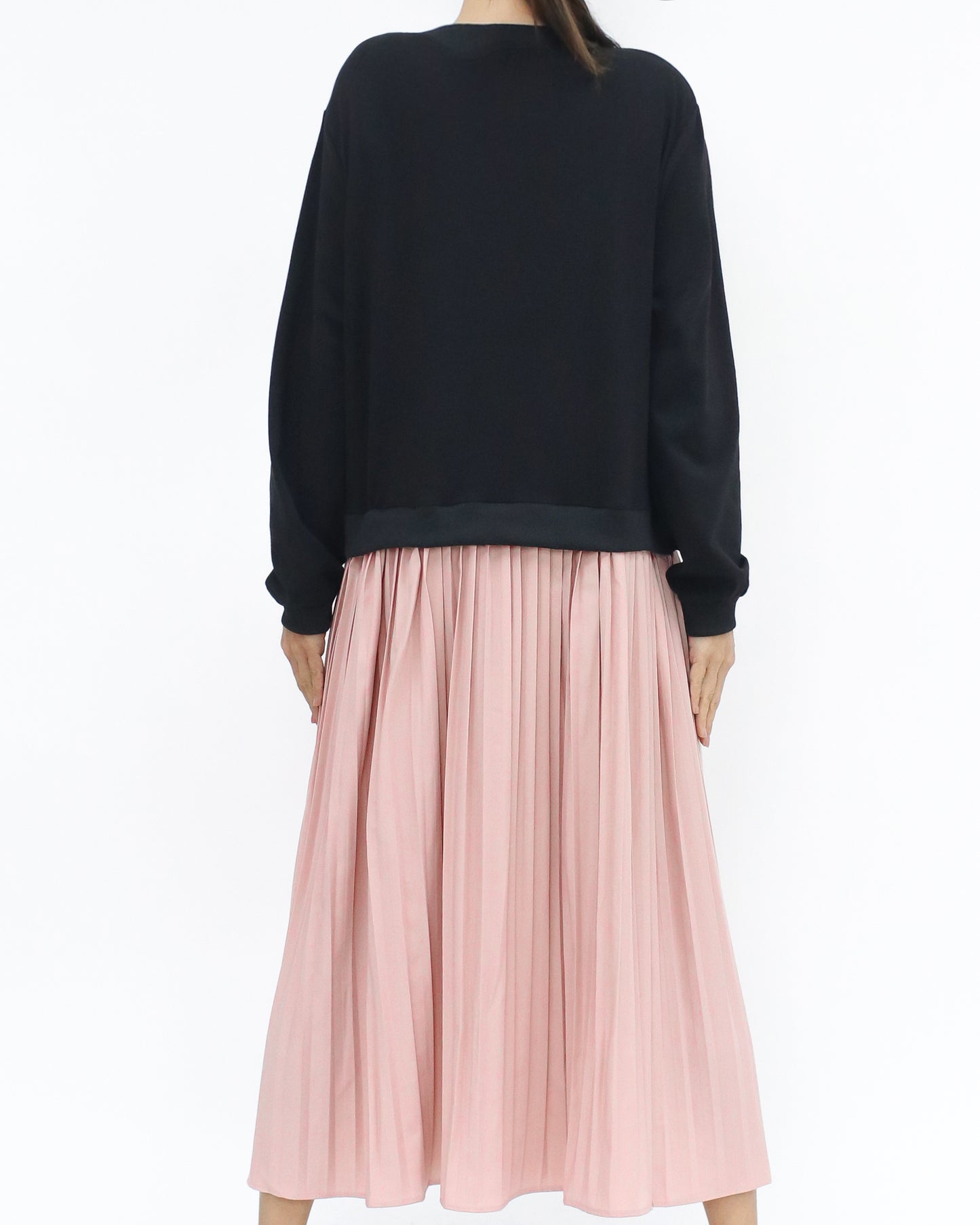 black sweat & pink chiffon pleats dress *pre-order*