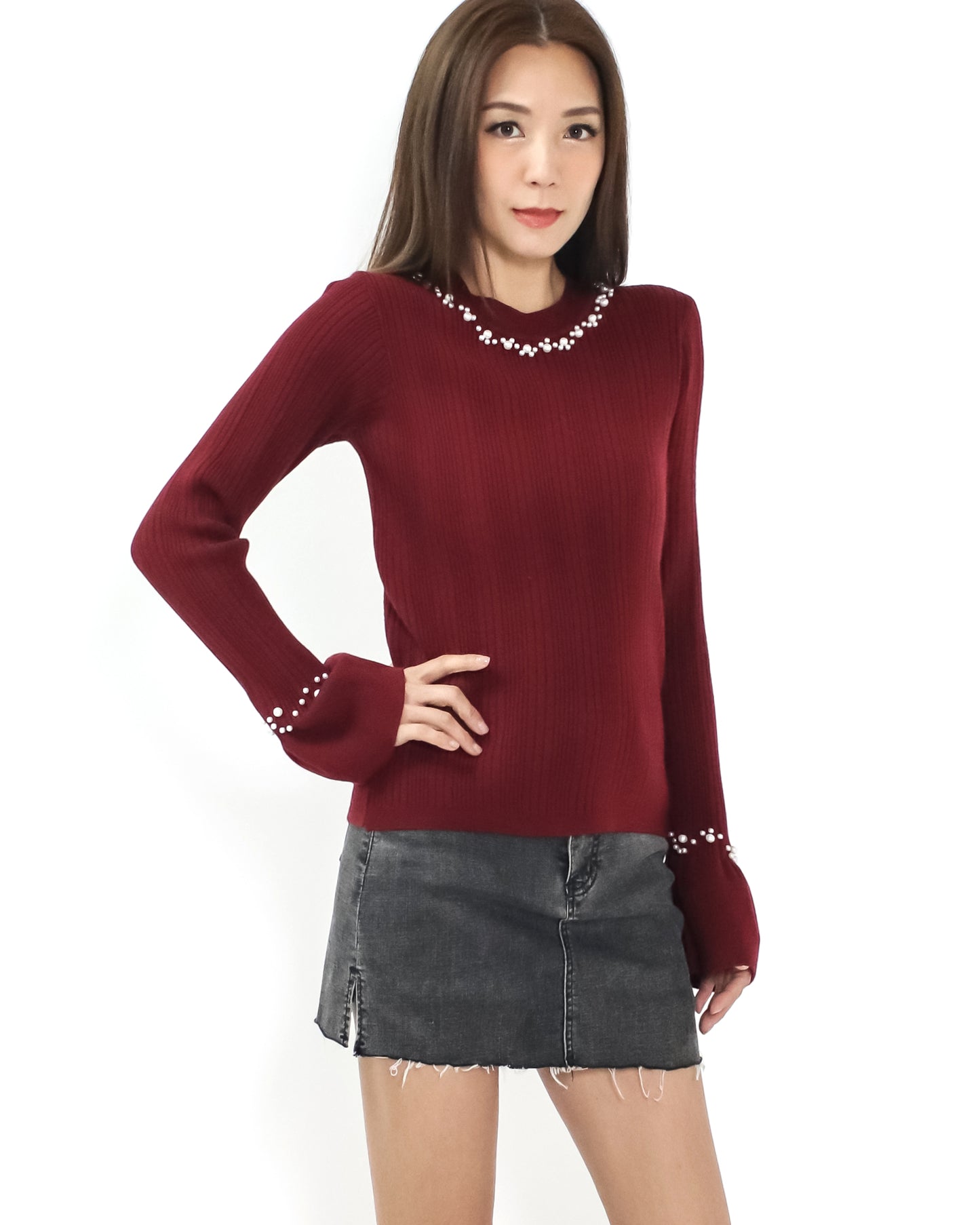 burgundy pearls neckline knitted top