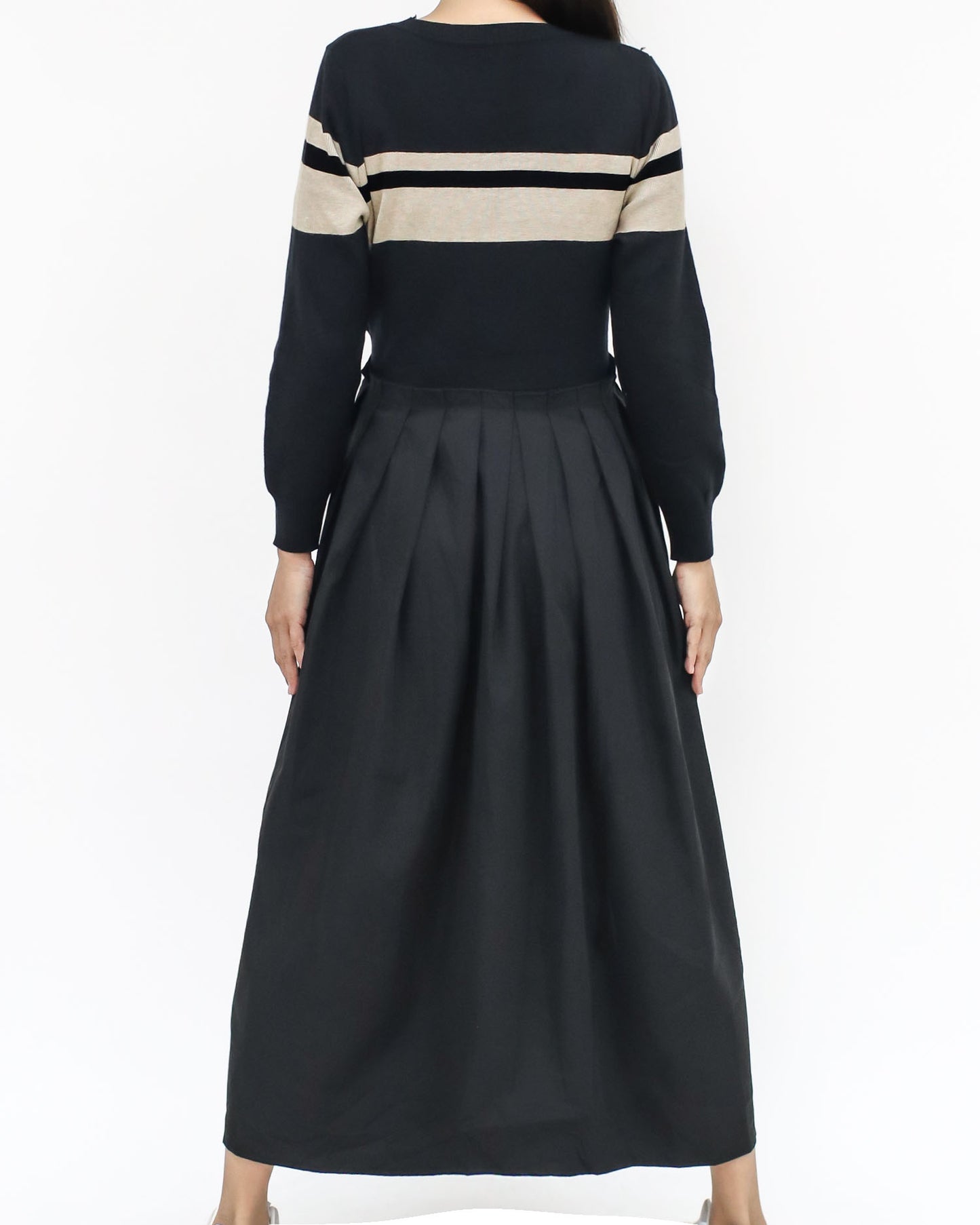 black & ivory stripes knitted w/ shirt flare dress