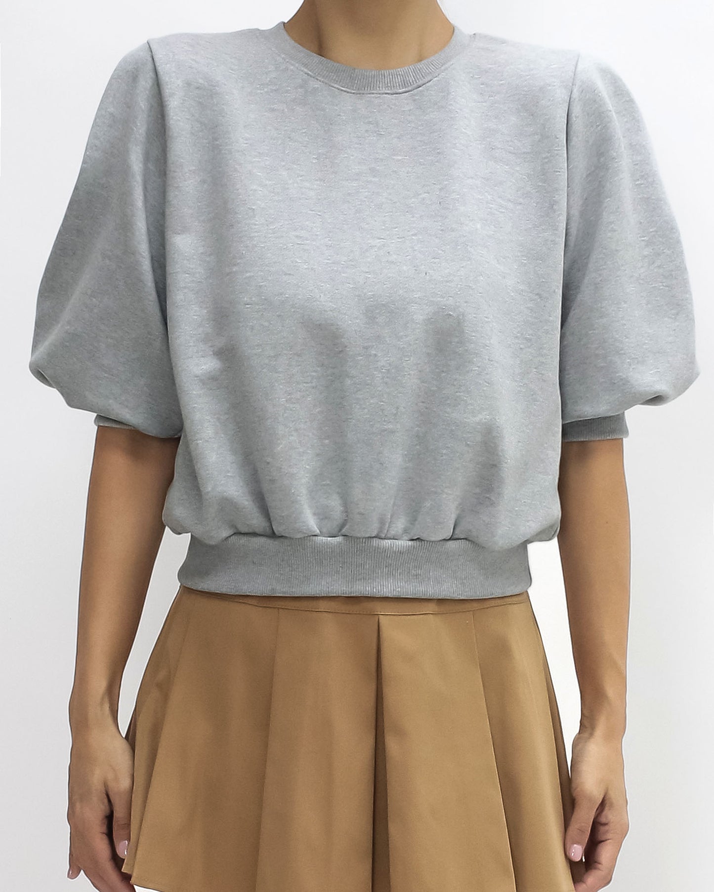 grey puff short sleeves sweatshirt