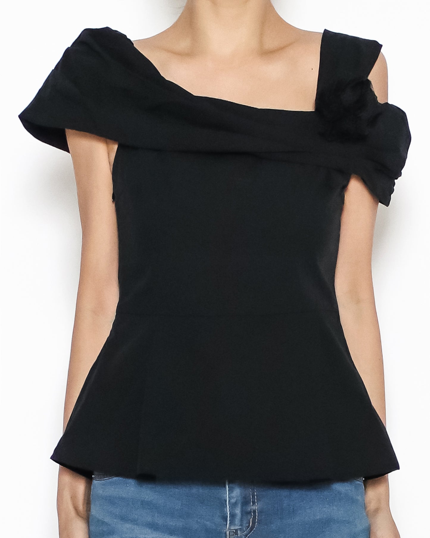 black cutout shoulder flower shirt top *pre-order*