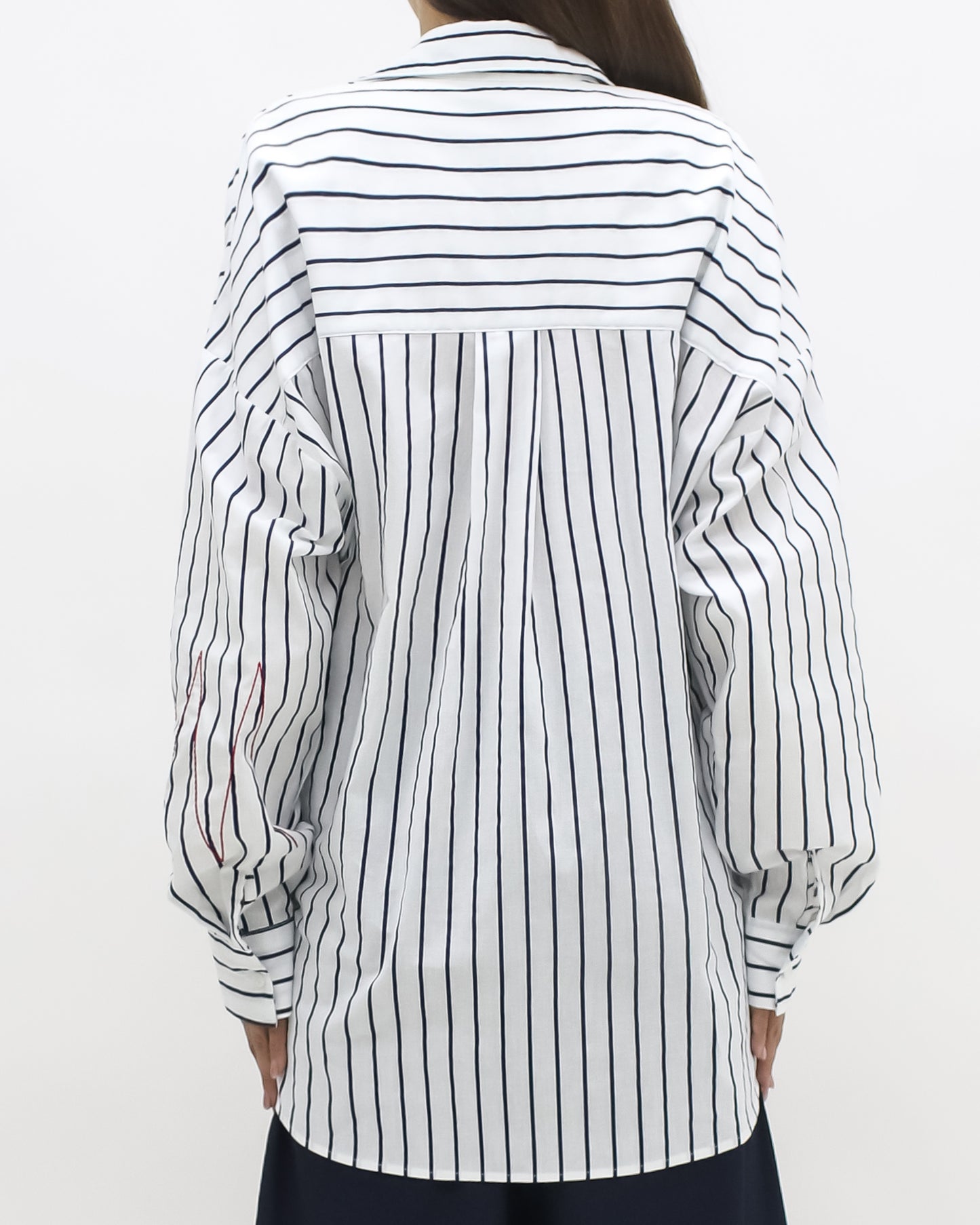 ivory & navy stripes w/ embroidered front shirt