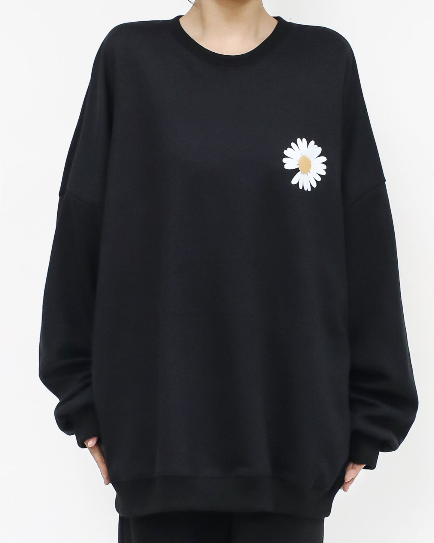 Black flower printed sweatshirt & joggers fleece set *pre-order*