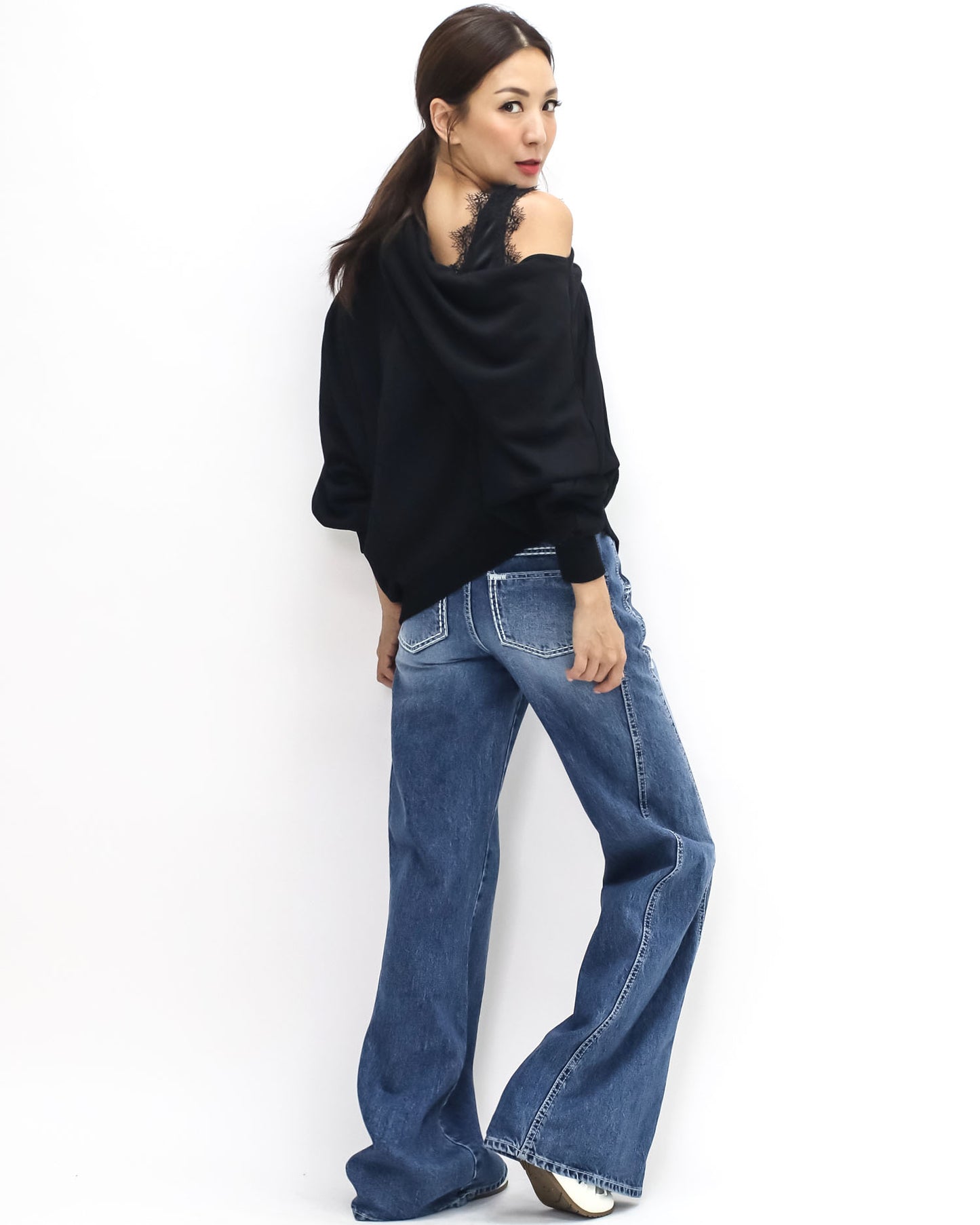 washed denim straight legs jeans *pre-order*