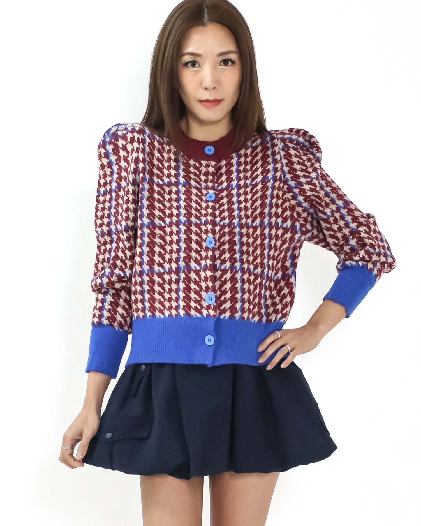 burgundy & ivory checkers w/ blue trim knitted cardigan
